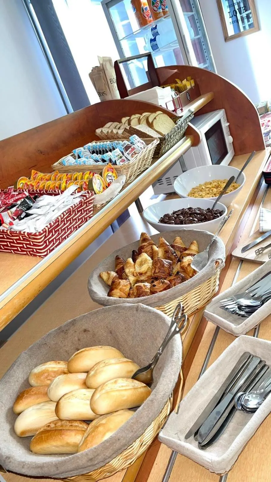 Breakfast in initial by balladins Saint-Quentin / Gauchy