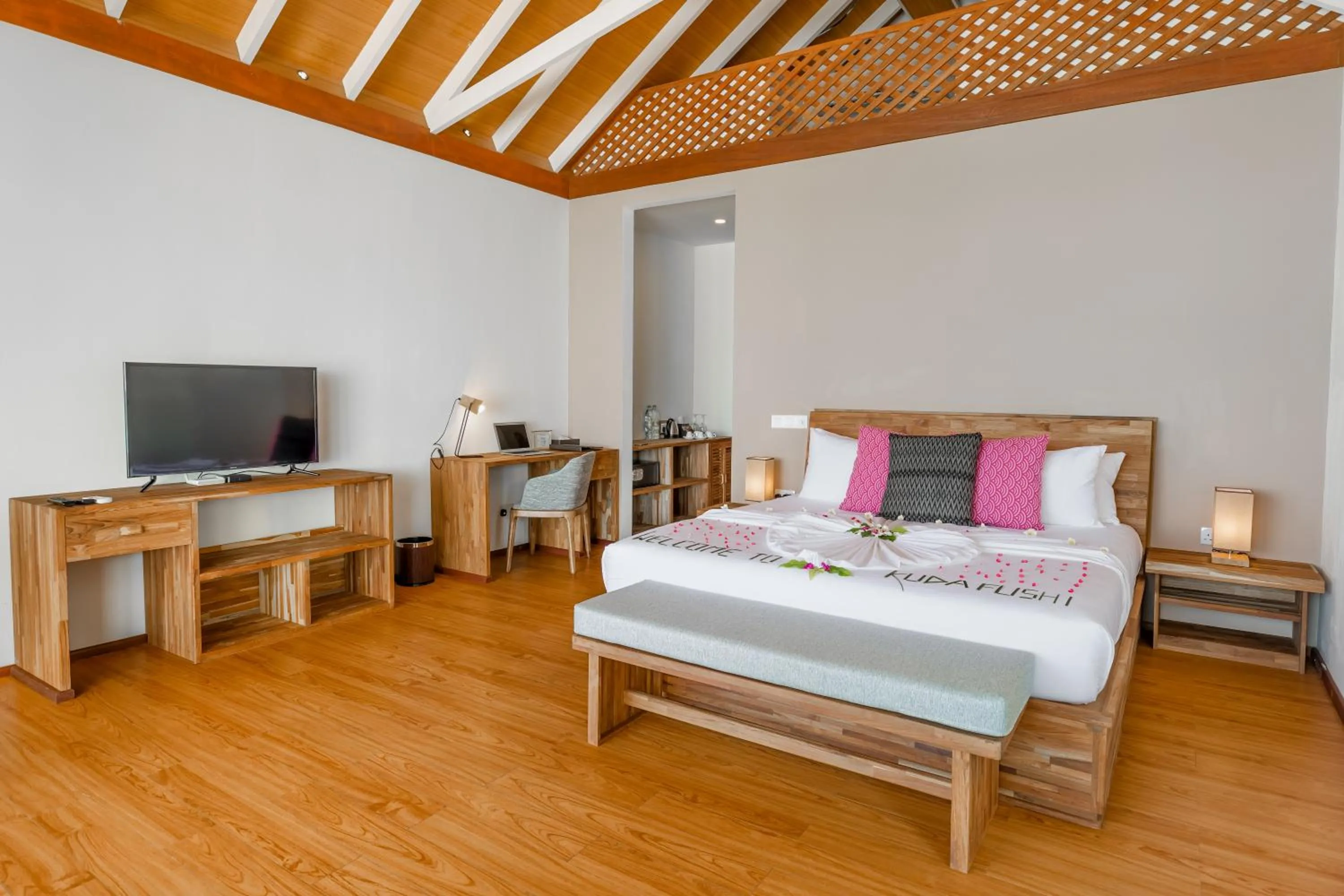 Photo of the whole room, Bed in Kudafushi Resort & Spa