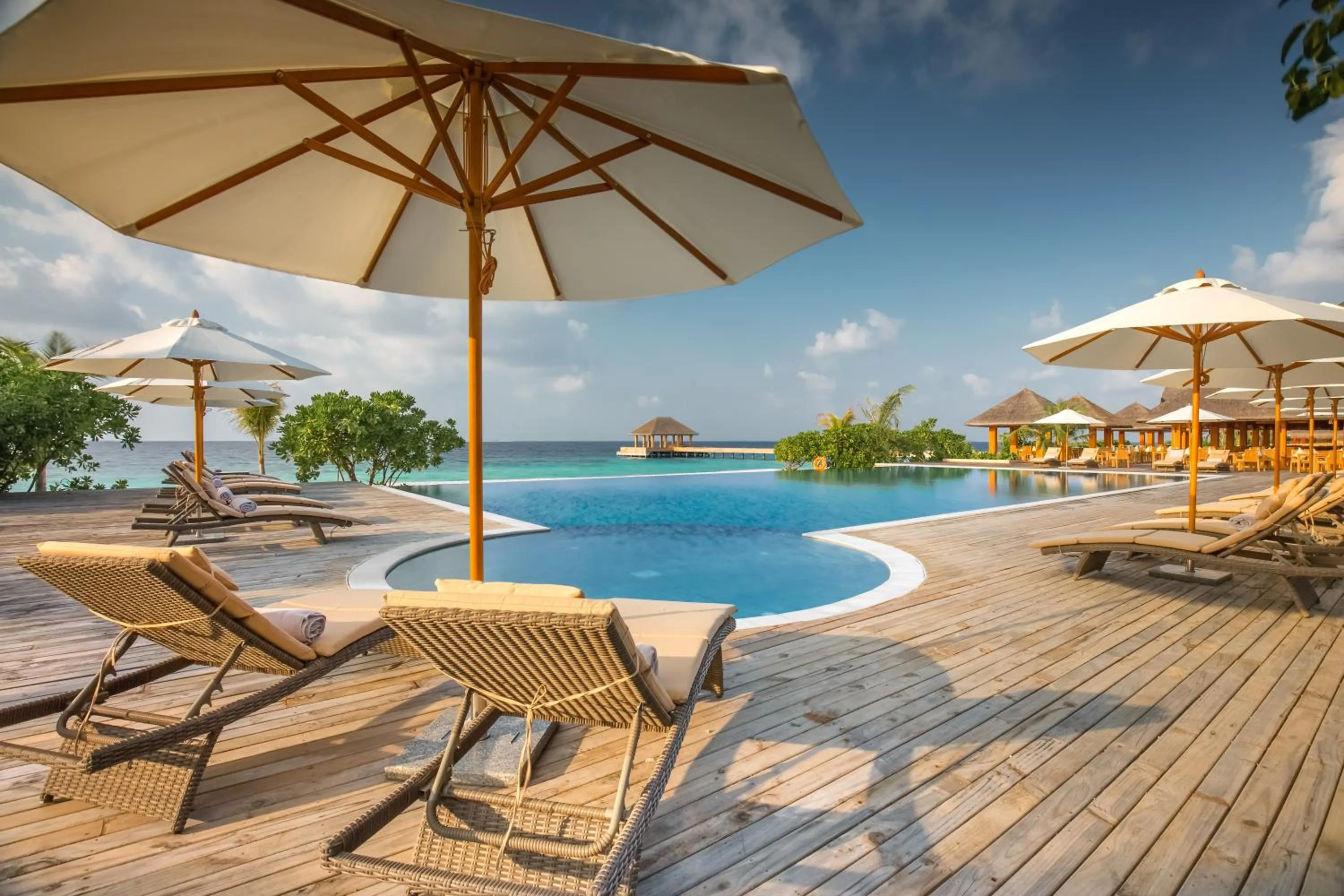 Swimming pool in Kudafushi Resort & Spa