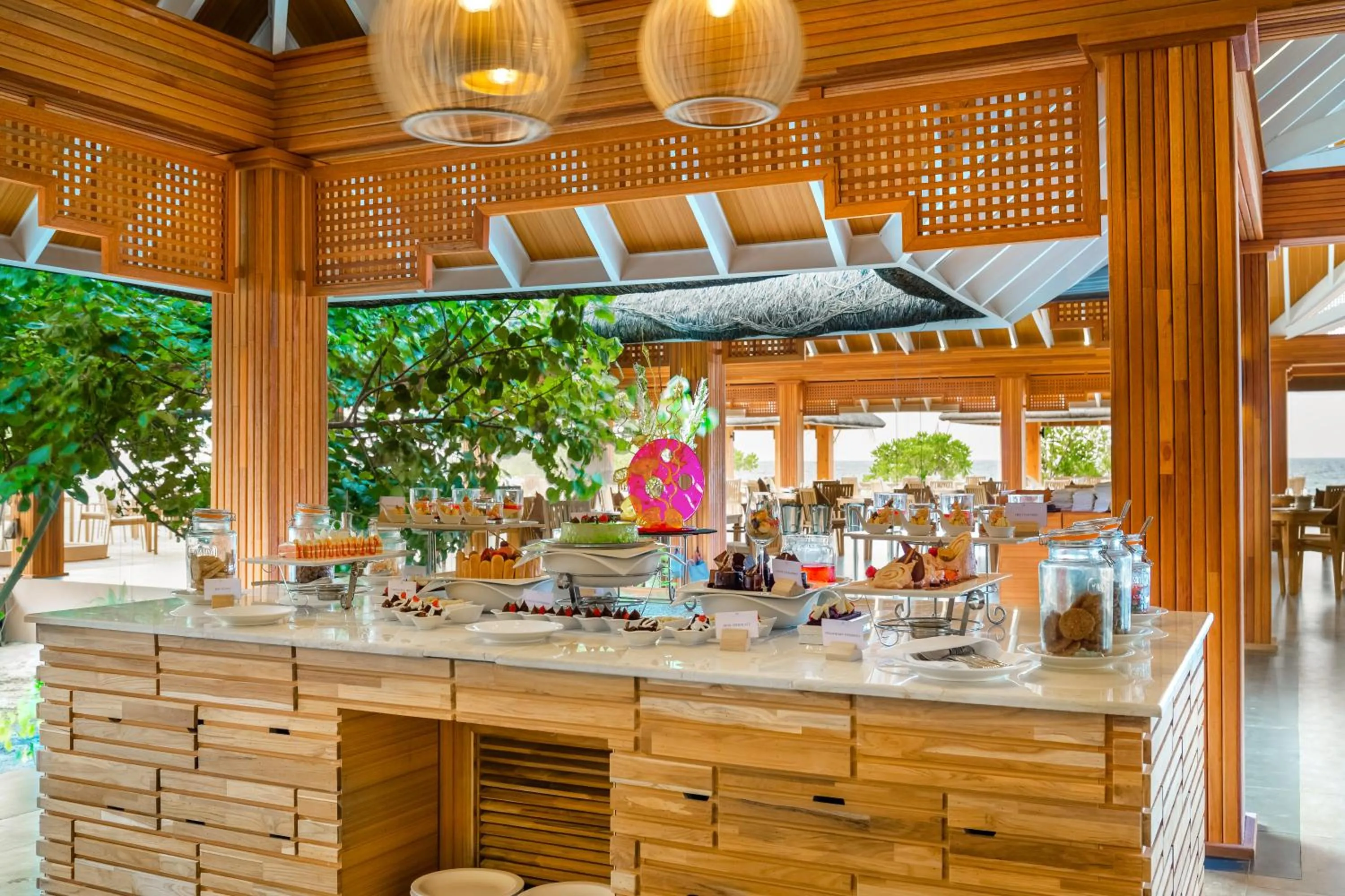 Restaurant/places to eat in Kudafushi Resort & Spa