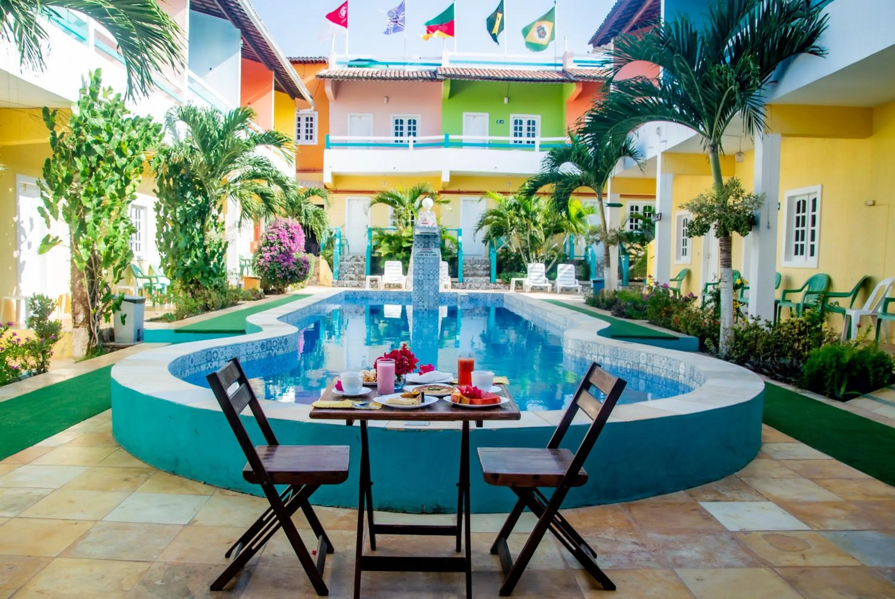 Swimming pool in Pousada Angelica