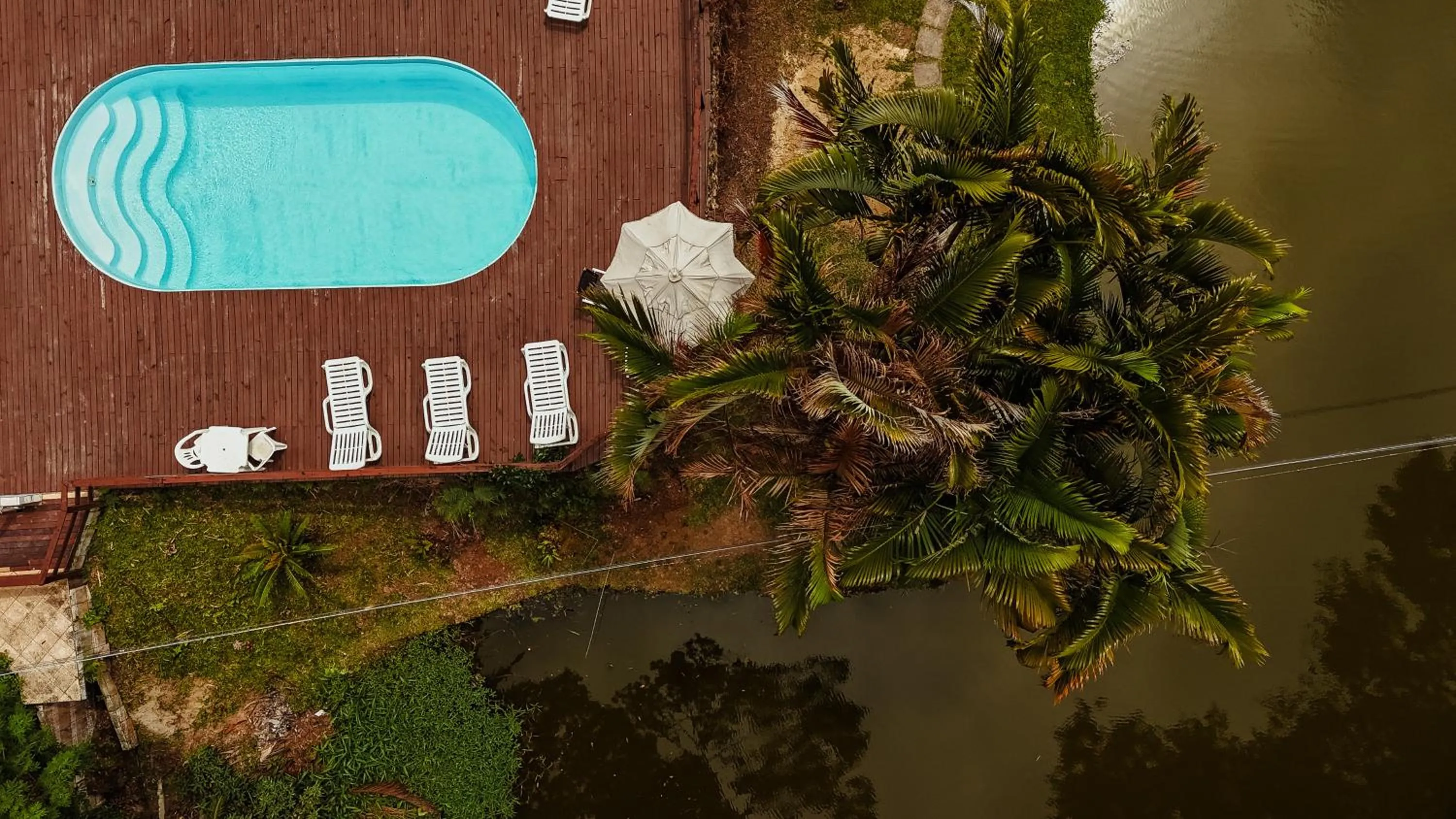 Swimming pool in Pousada Nosso Bosque