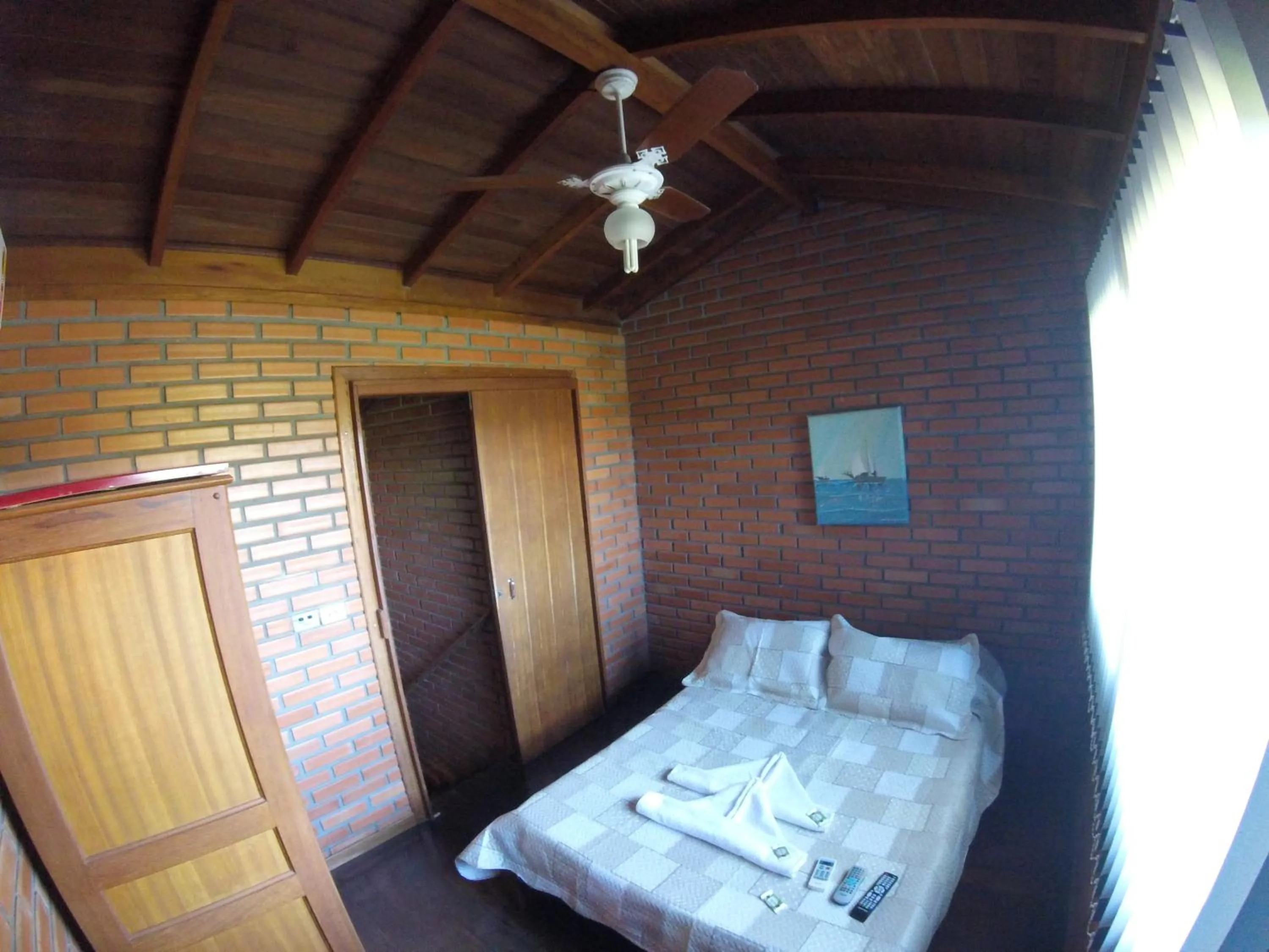 Photo of the whole room, Bed in Pousada Nosso Bosque
