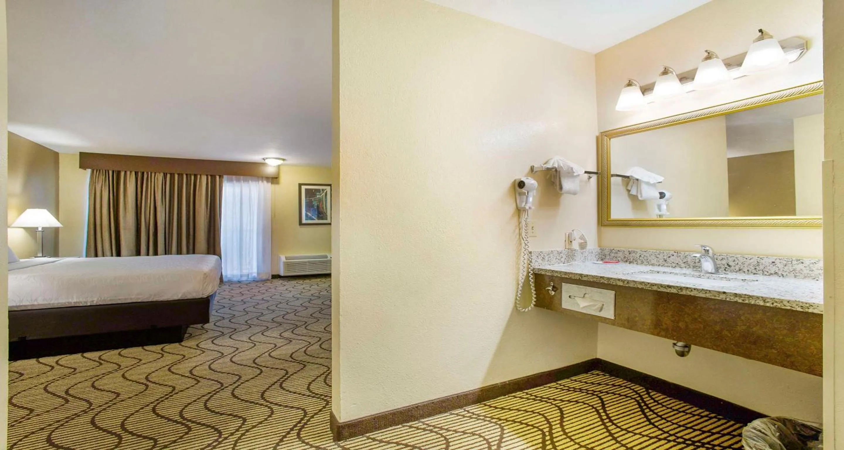 Bedroom, Bed in SureStay Plus Hotel by Best Western Sacramento North
