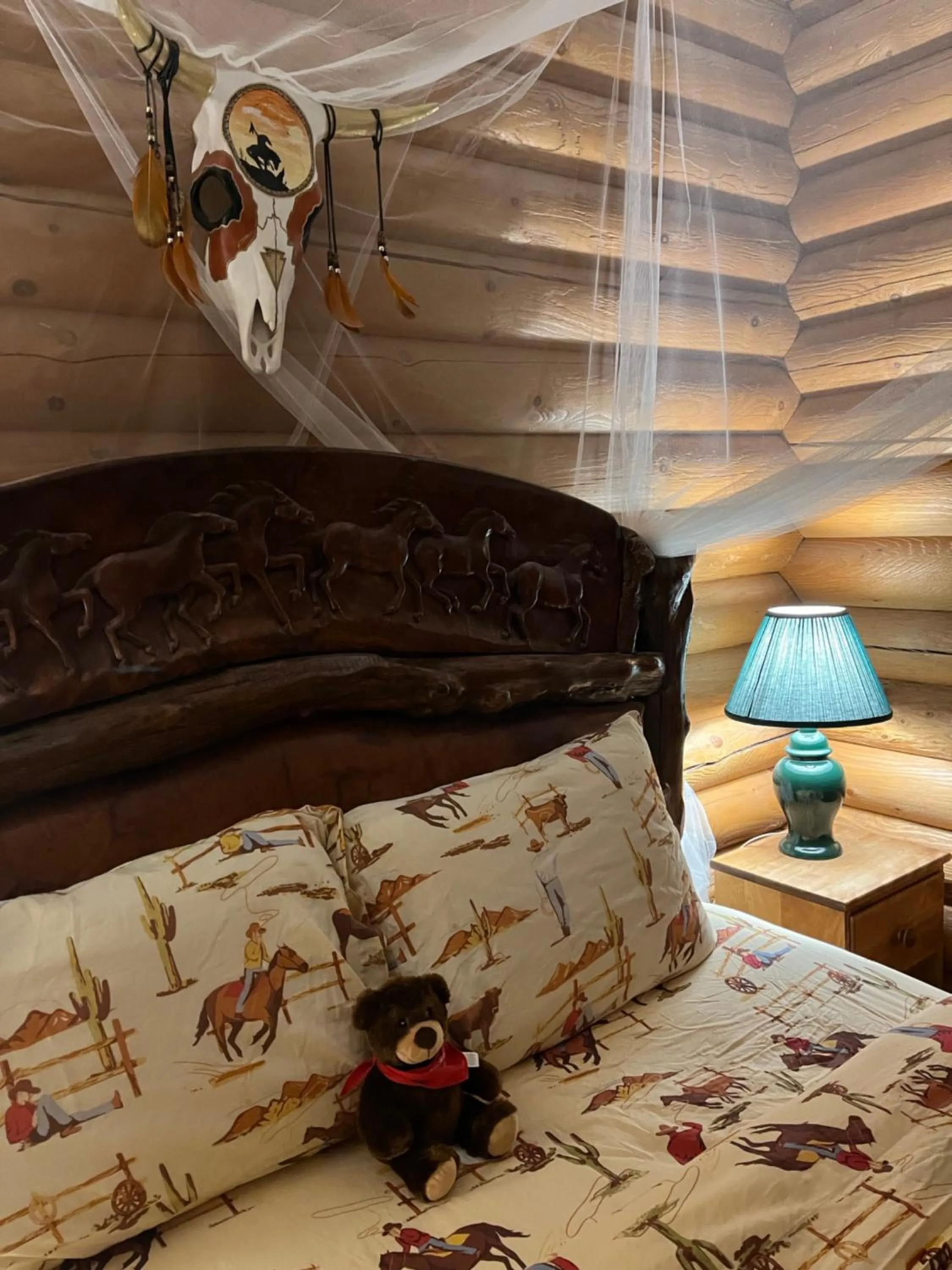 Bed in Montana Hill Guest Ranch