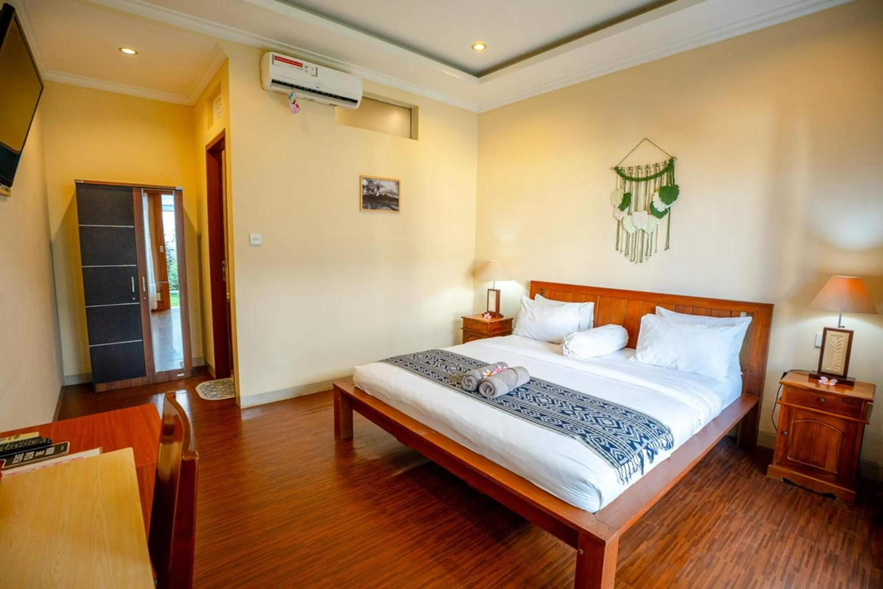 Bed in Sakura Guest House