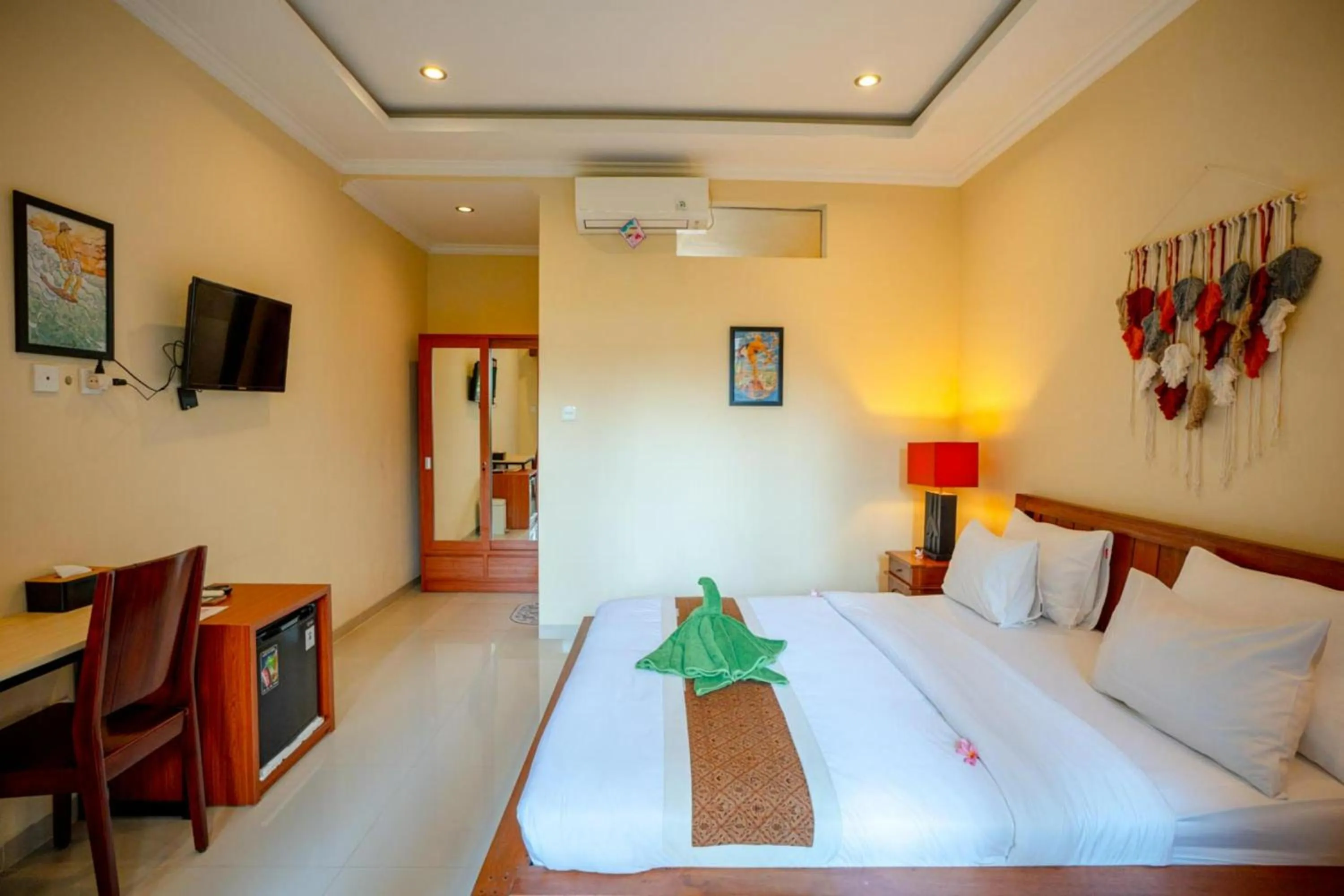 Bed in Sakura Guest House