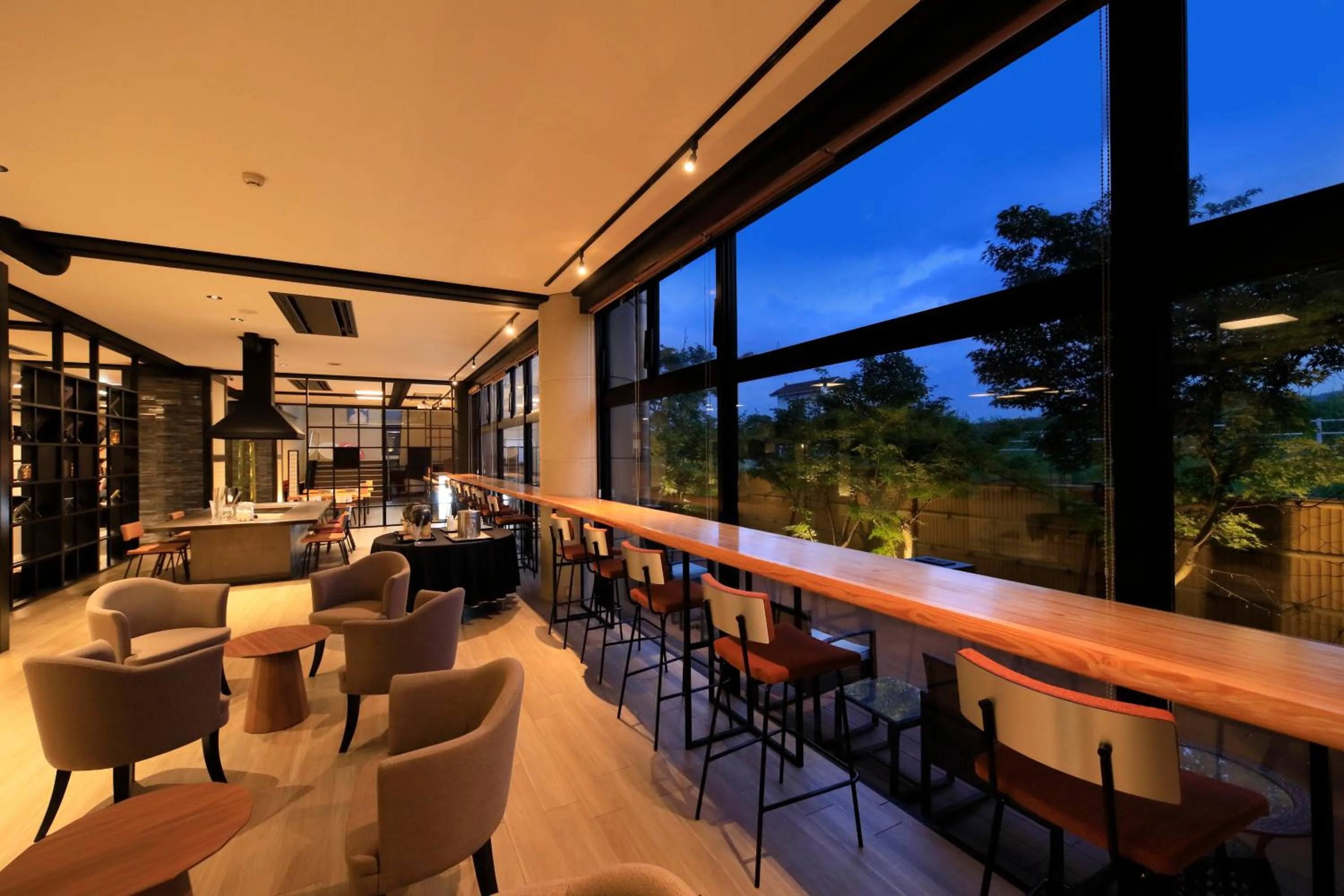 Communal lounge/ TV room in Yutorelo Yamaga