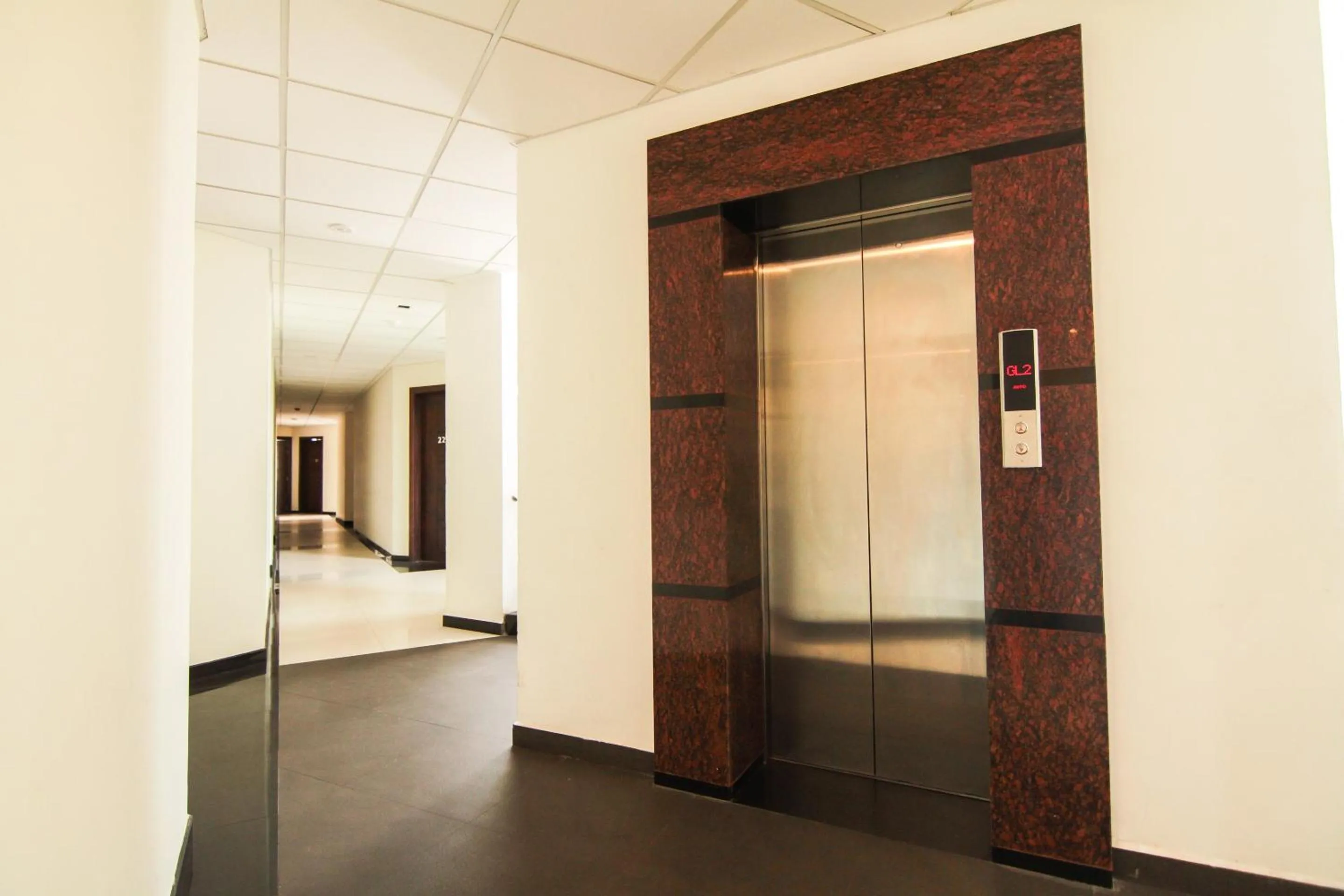 Lobby or reception in Saninro Hotel - Ragama