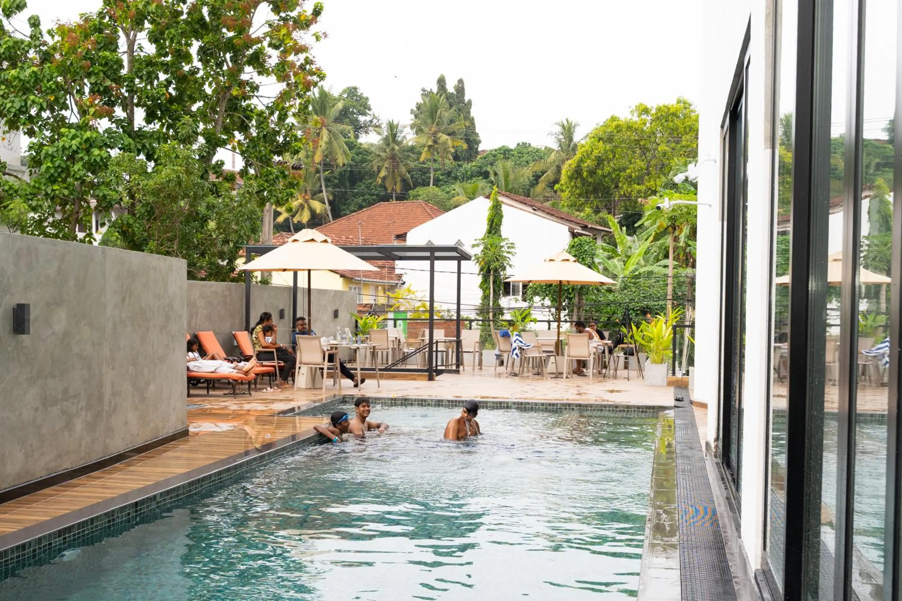 Property building in Saninro Hotel - Ragama