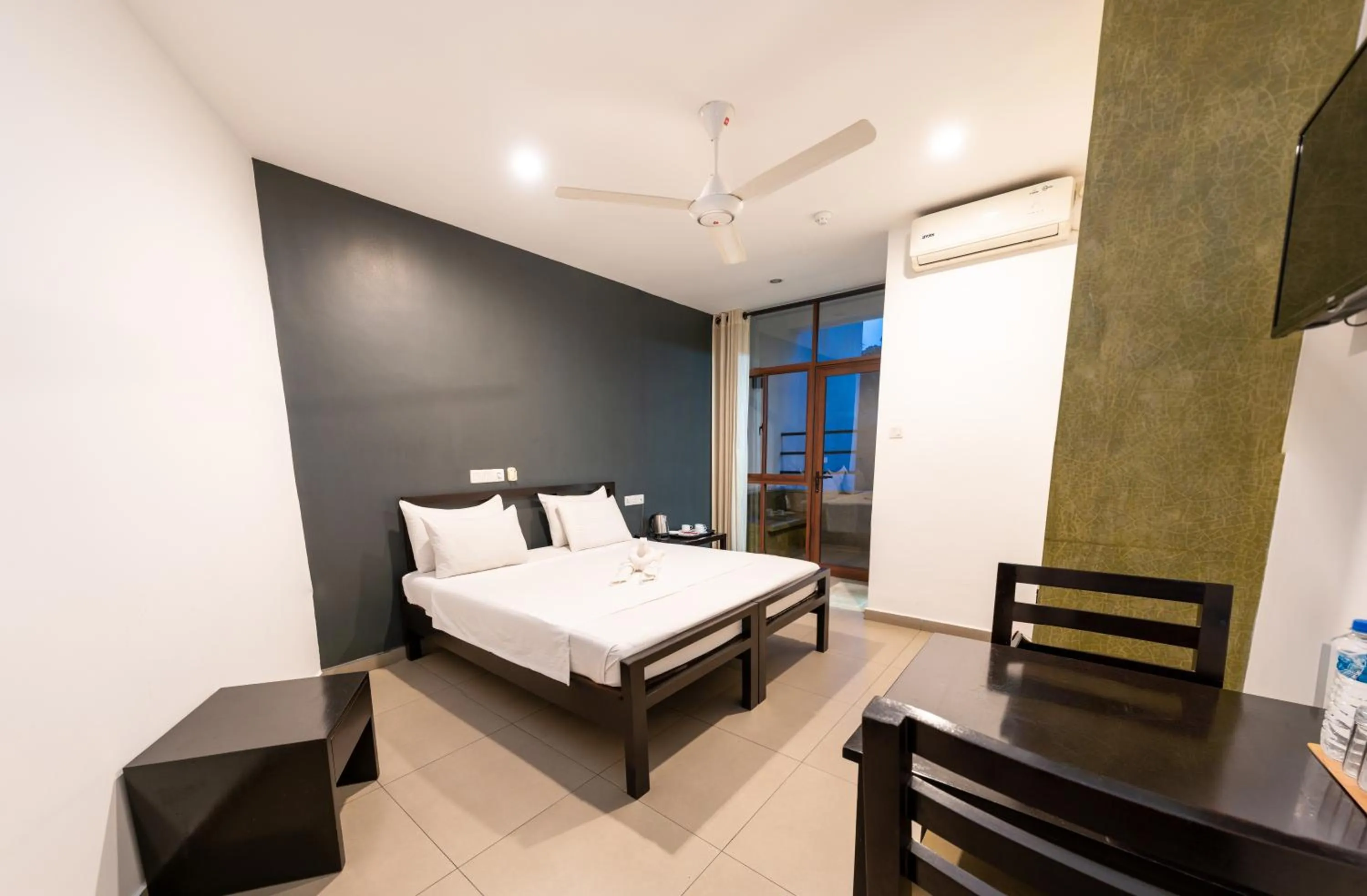 Bed in Saninro Hotel - Ragama