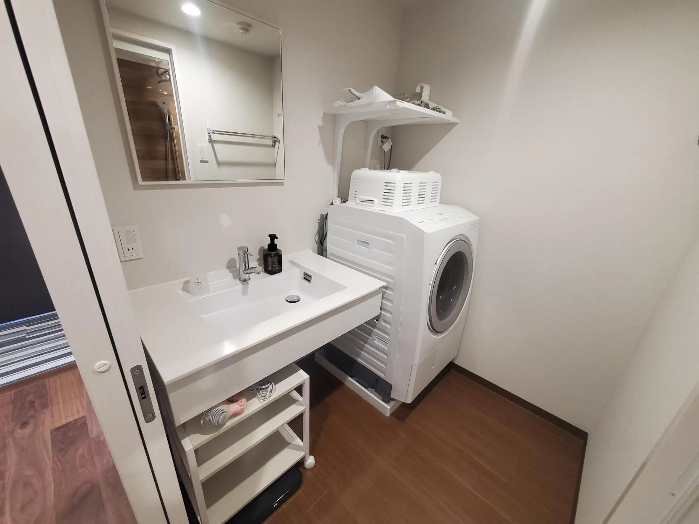 washing machine in City Pension Zem