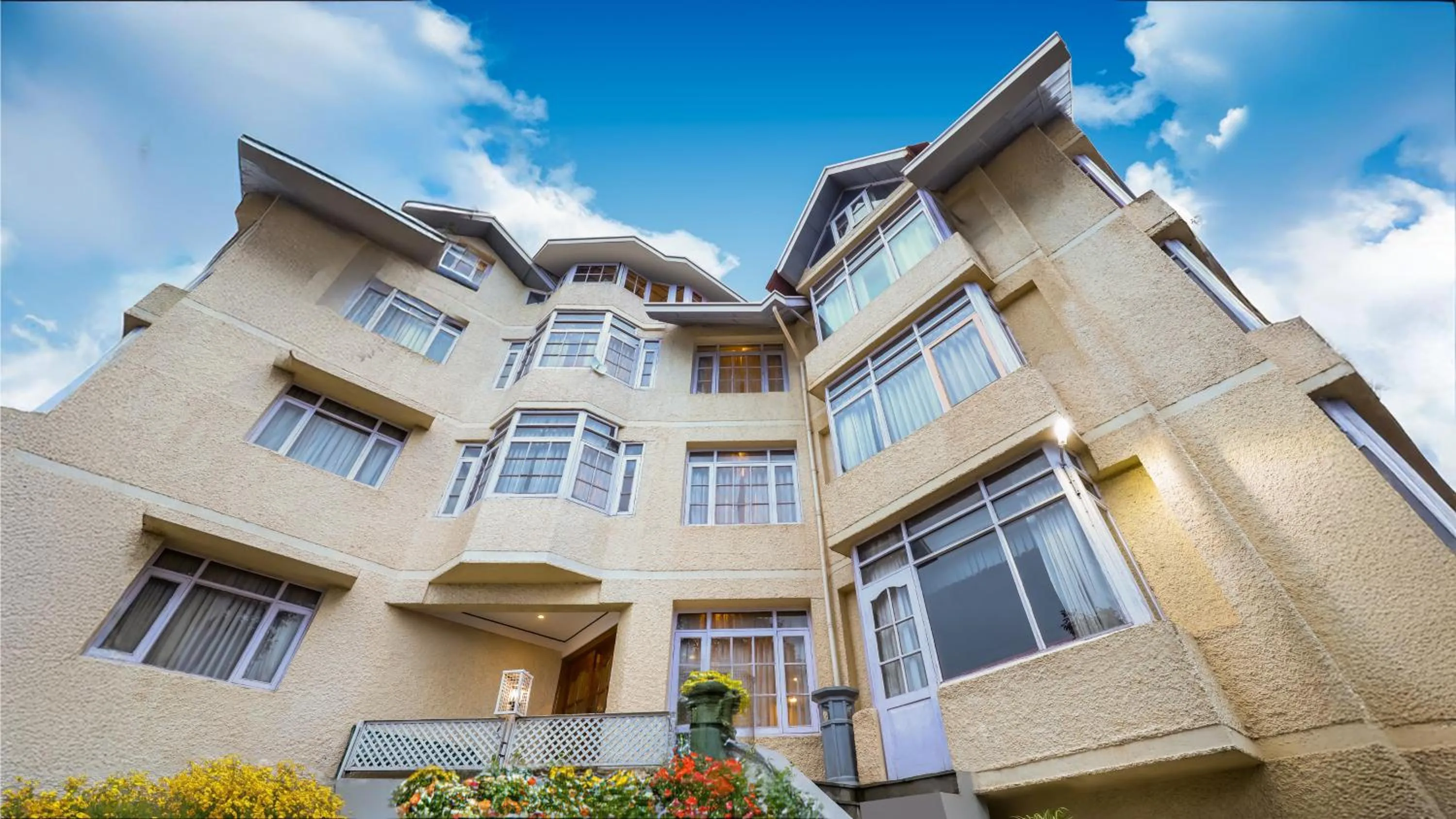 Property building in Summit Le Royale Hotel, Shimla