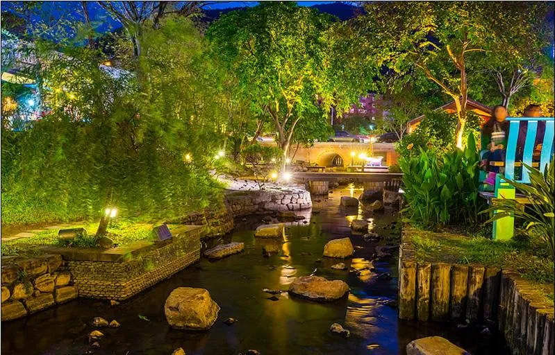 No. 21 Jiaoxi Hot Spring Homestay