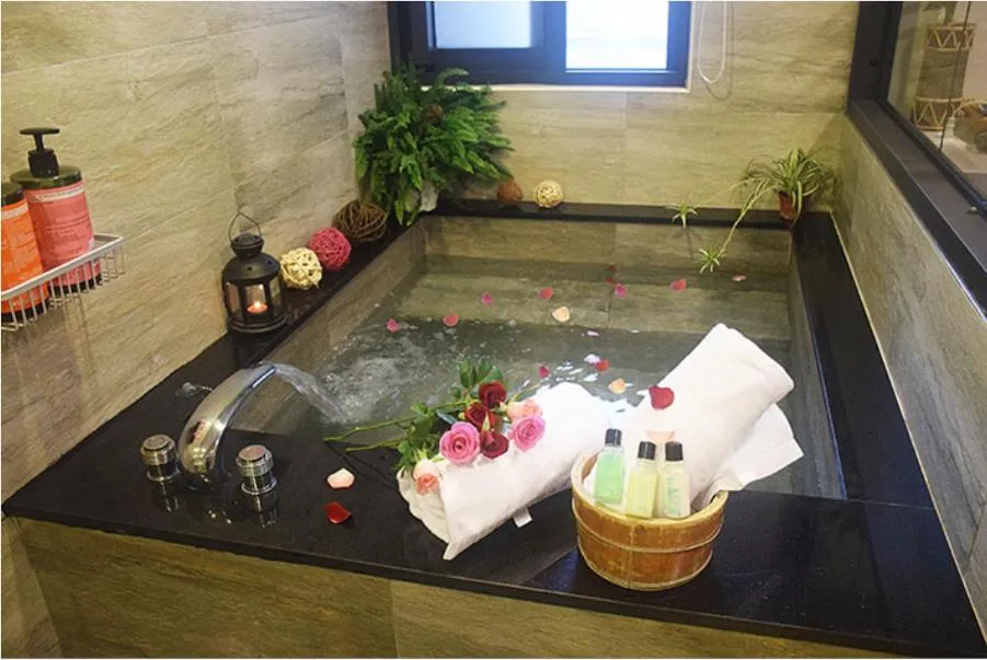 No. 21 Jiaoxi Hot Spring Homestay