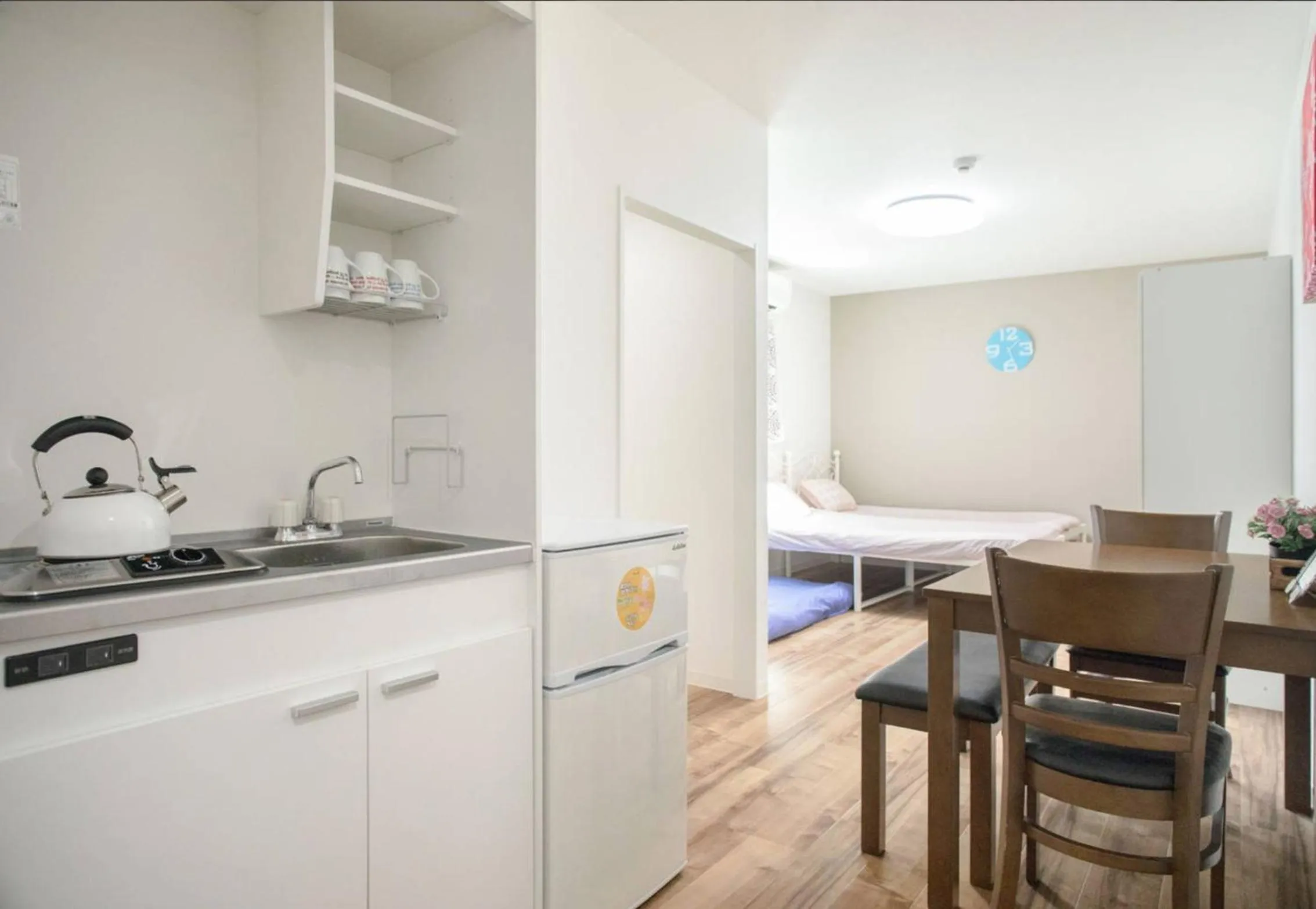 Kitchen or kitchenette in Osaka Tsuruhashitei Hotel Asahi group 大阪鶴橋亭ホテル