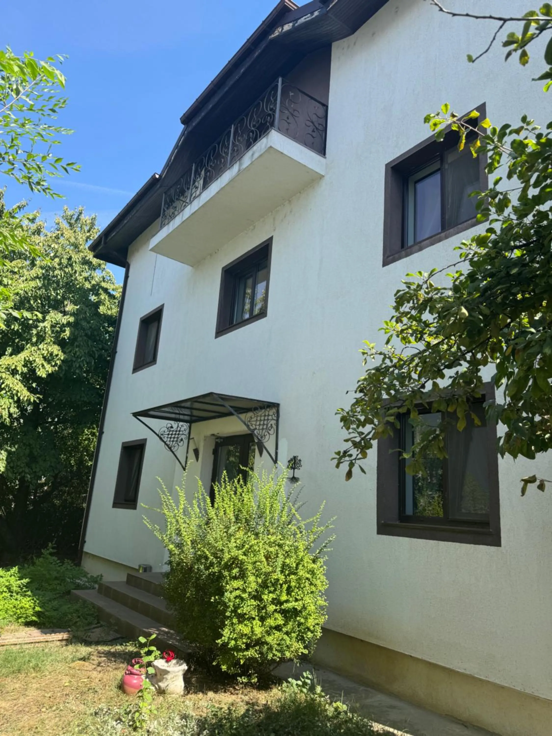 Property building in La Livada