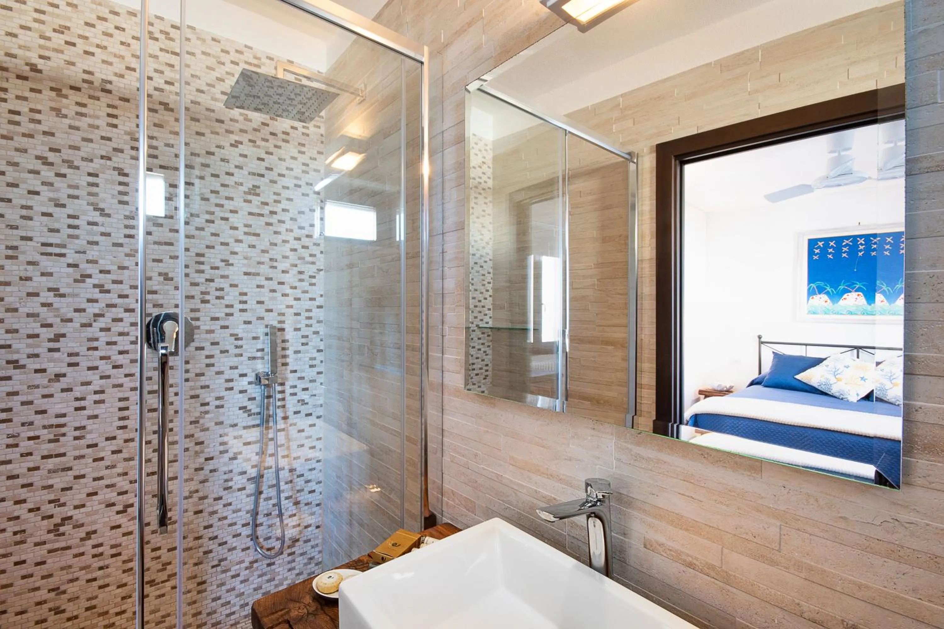 Bathroom, Bed in B&B Casanita