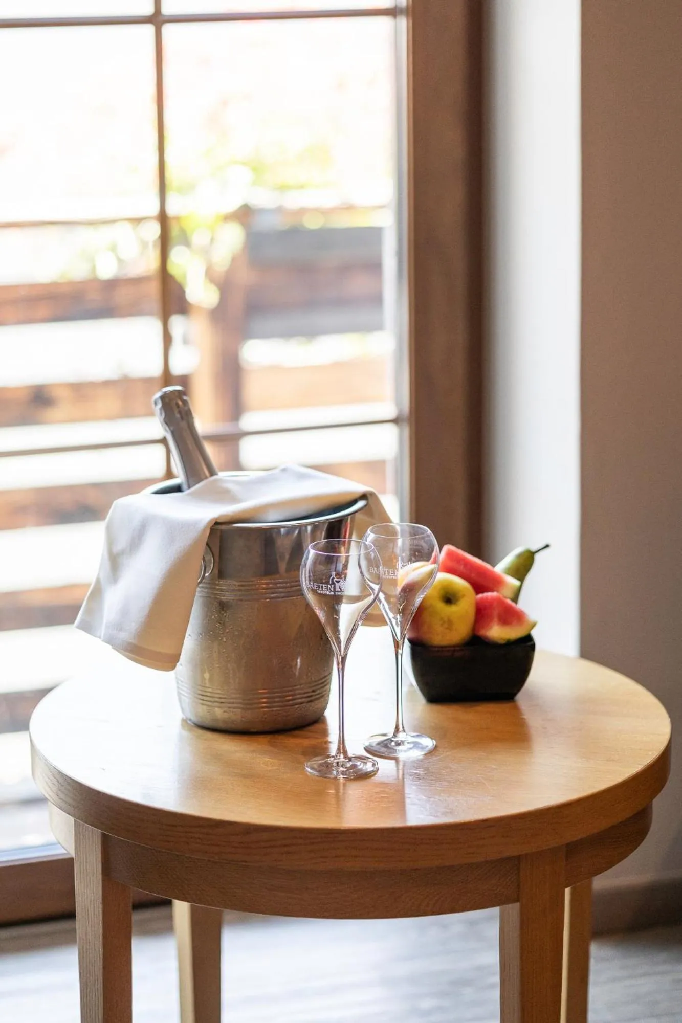 Property building in Hotel du Commerce