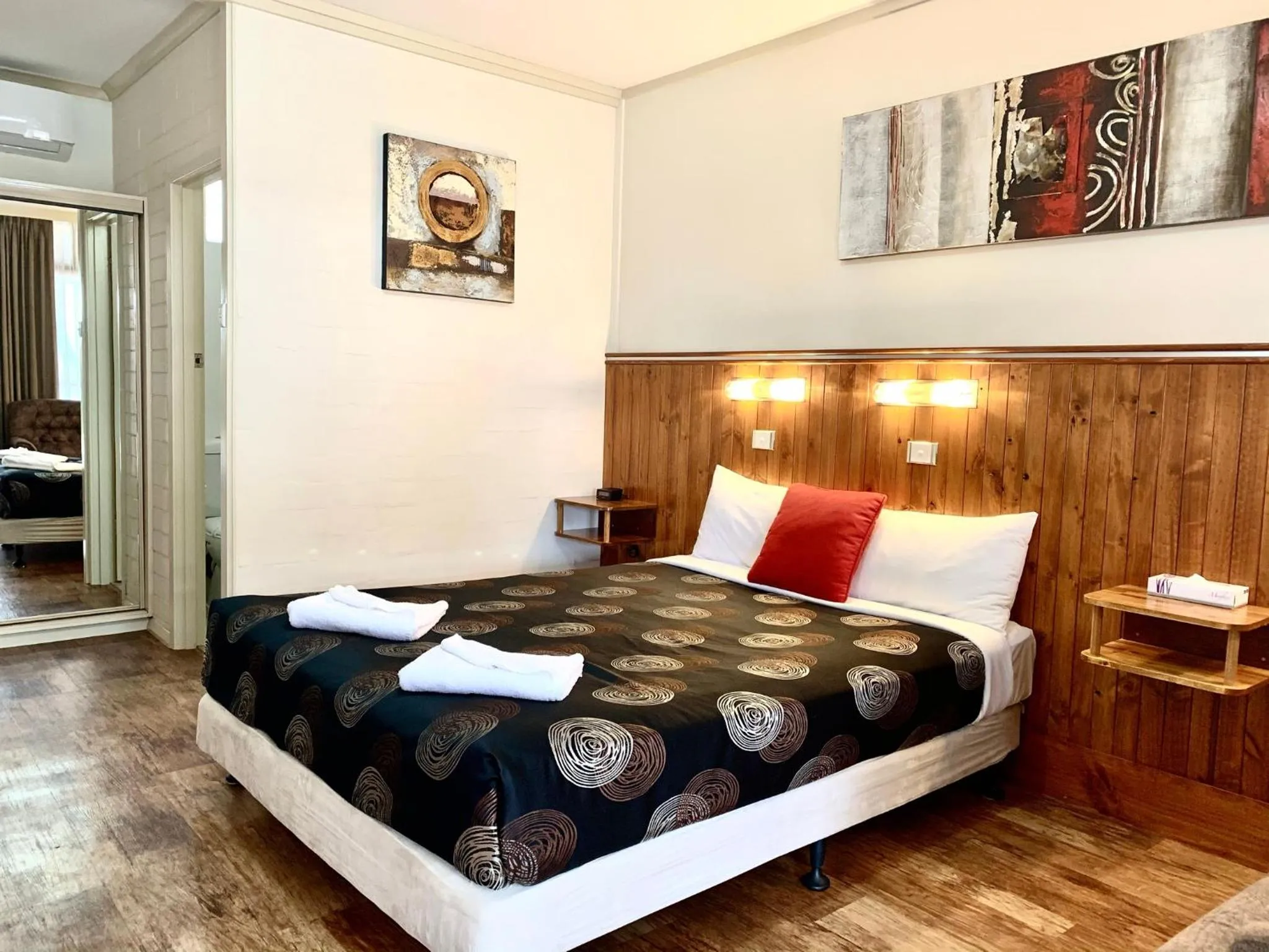 Bed in Central Motel Mildura