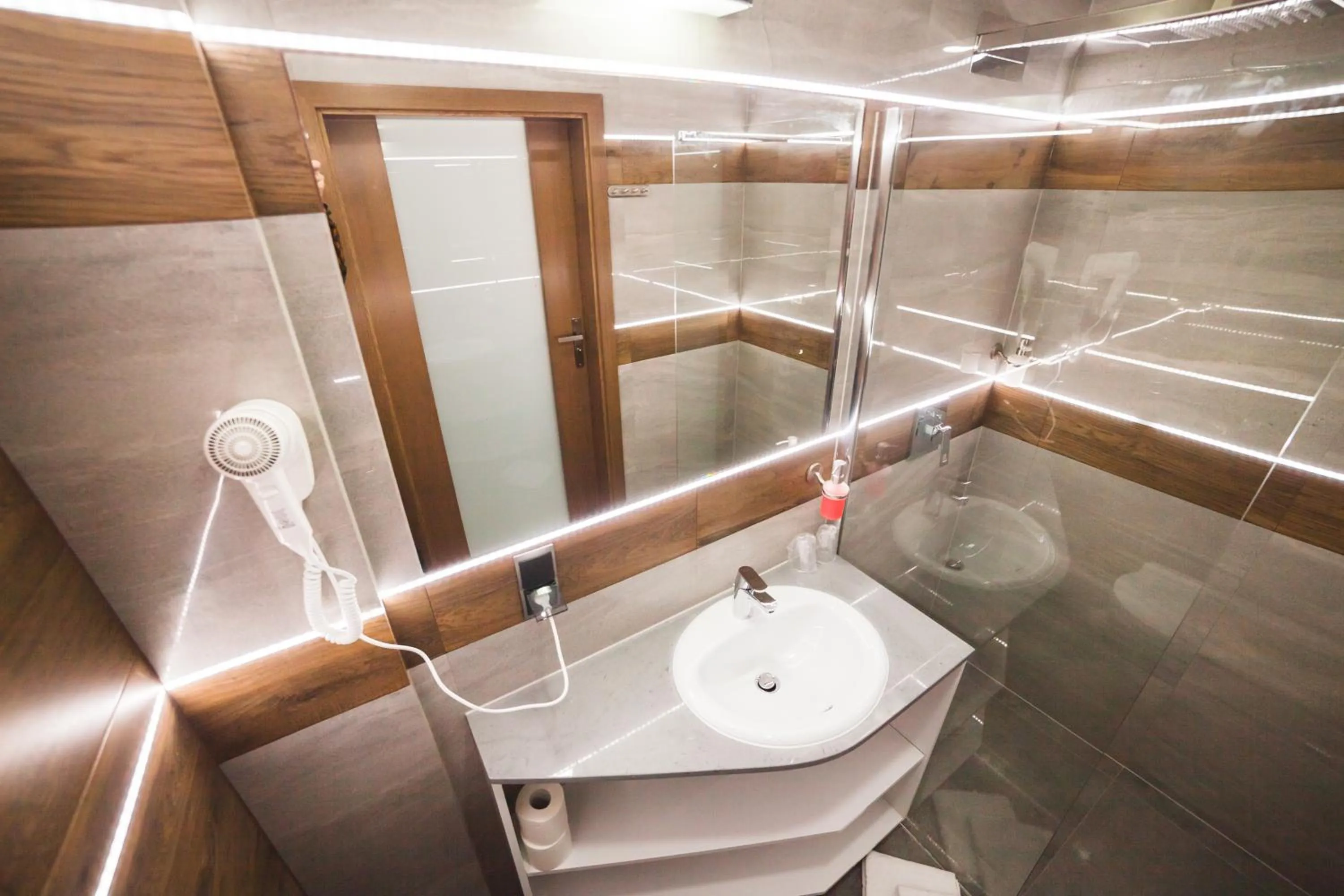 Bathroom in Hotel Oskar Business & Spa