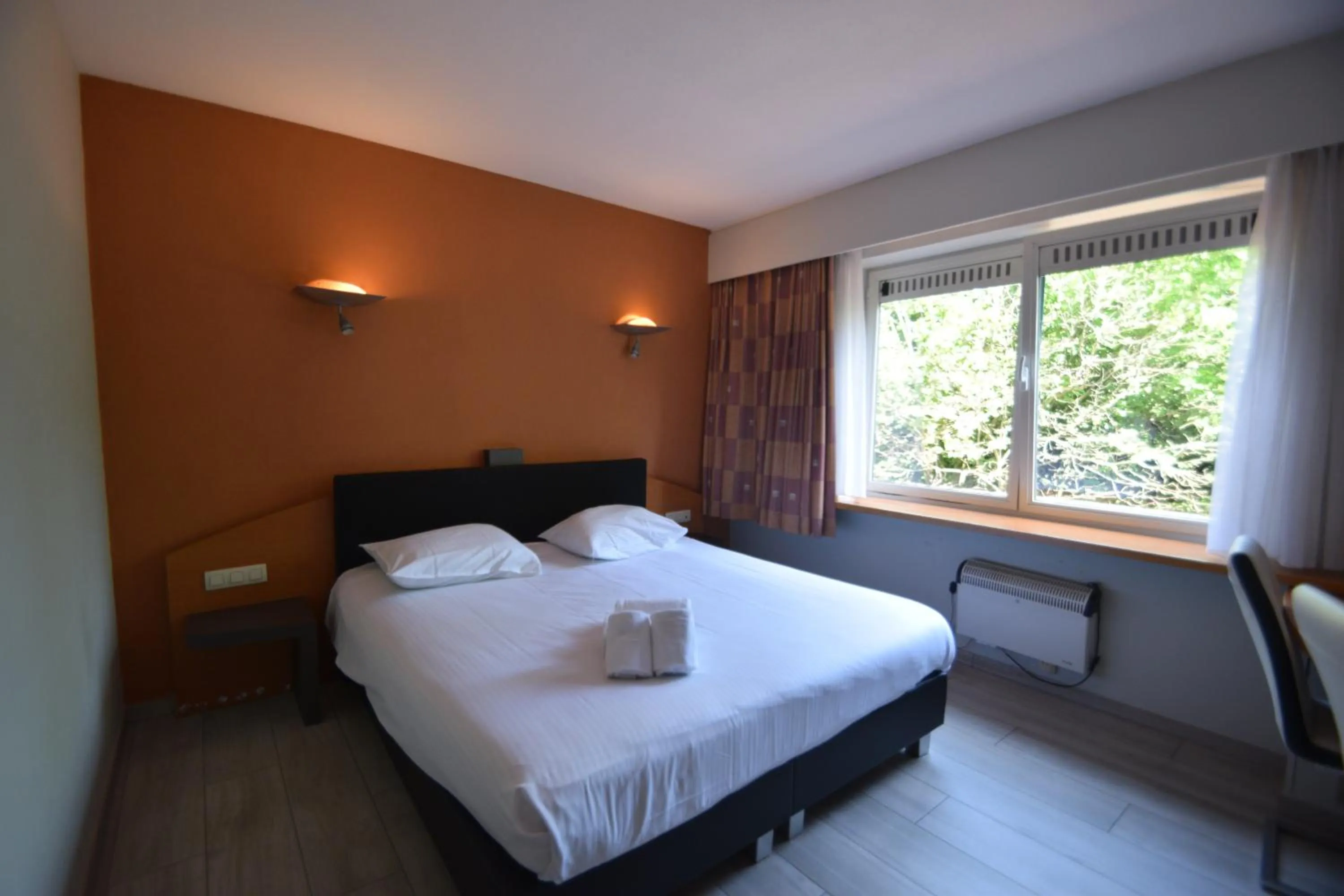 Bed in Sleep & Go Brussels Expo Hotel