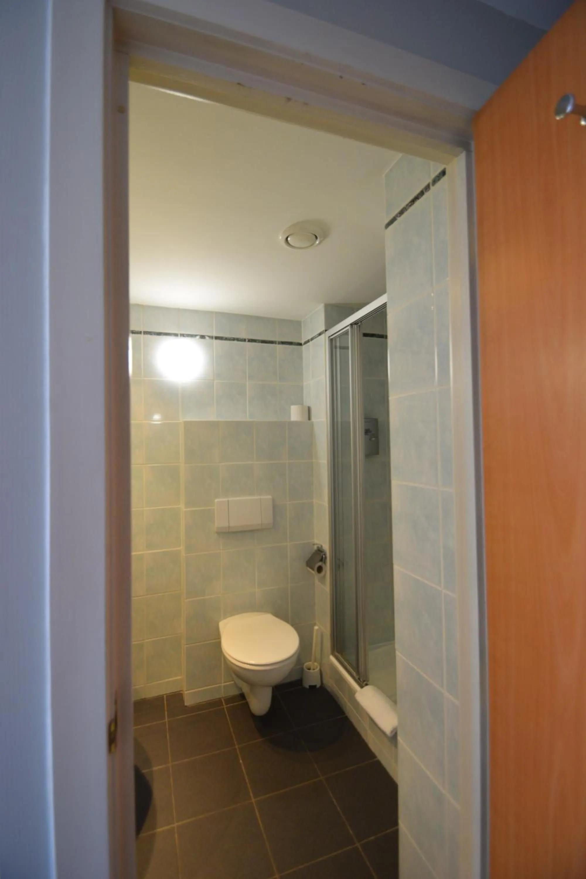 Bathroom in Sleep & Go Brussels Expo Hotel