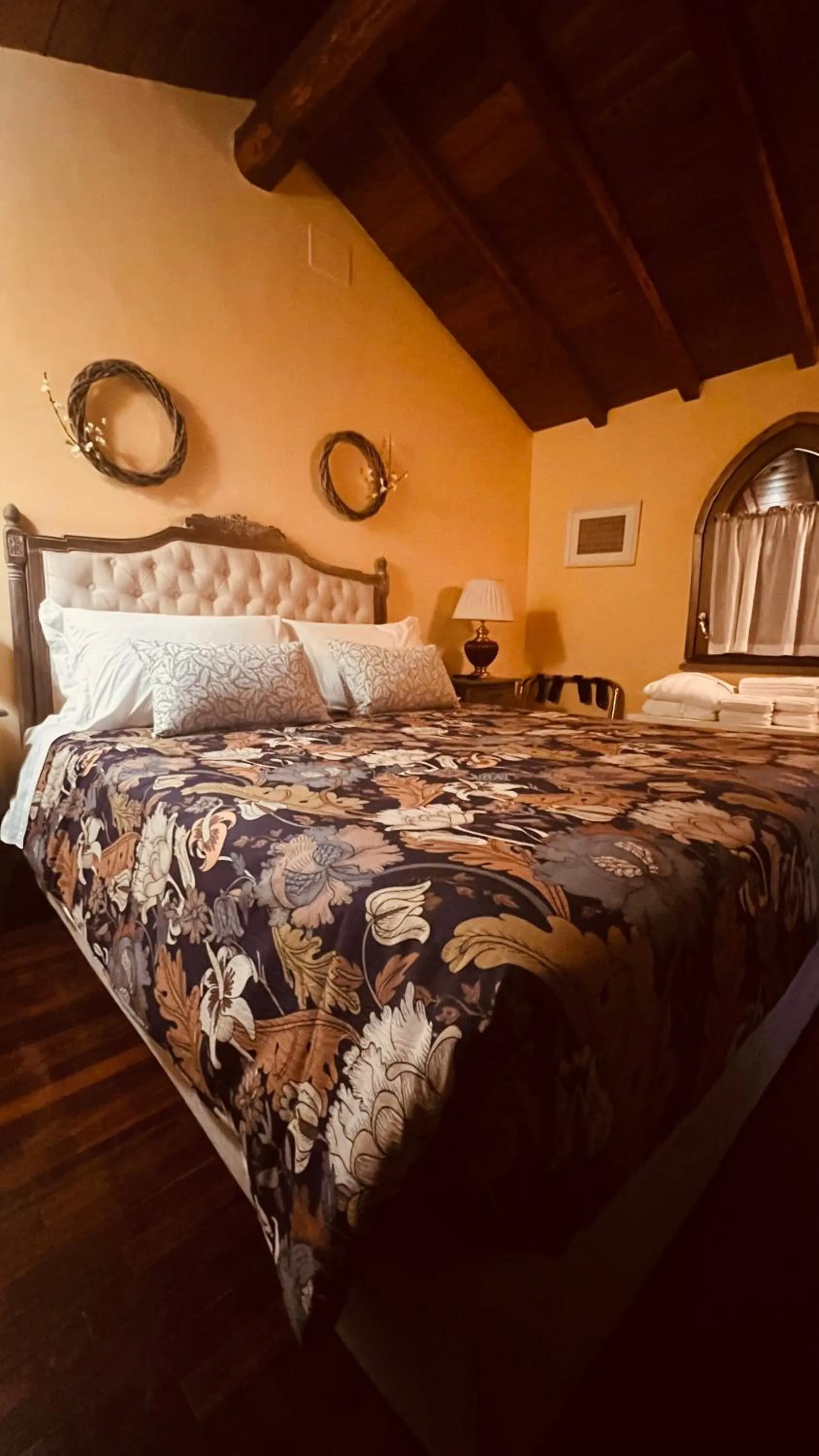 Bed in Relais Santa Caterina Hotel