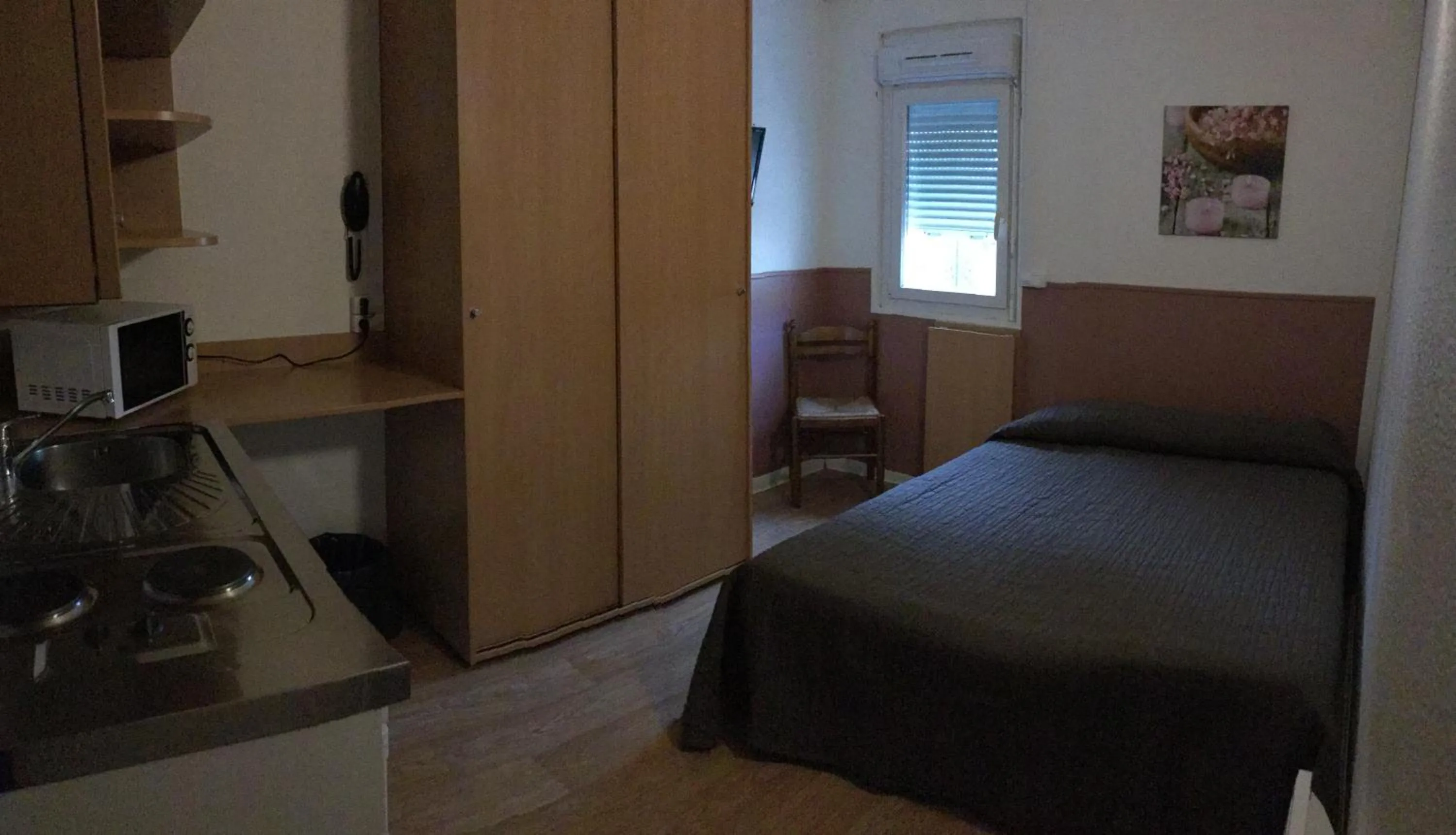 Photo of the whole room, Bed in Be Myhôtel