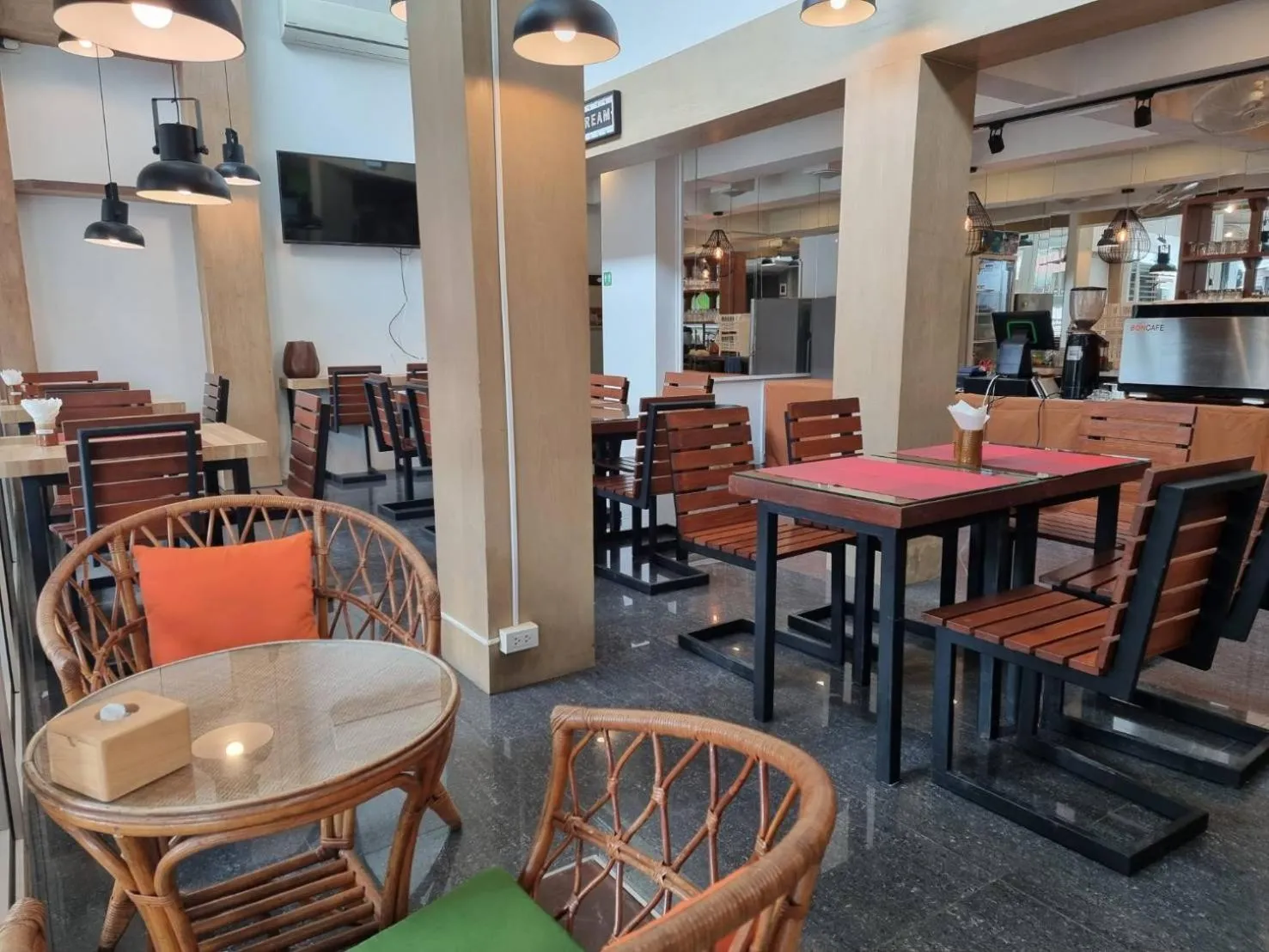 Lounge or bar in P168 Hostel Samui