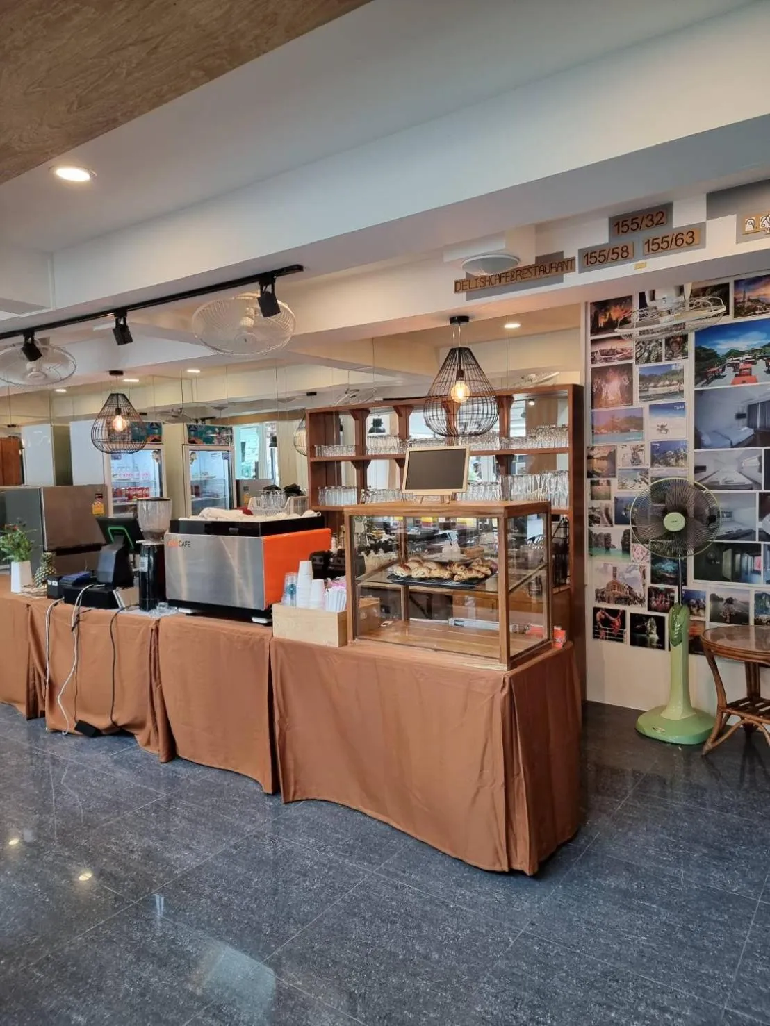 Restaurant/places to eat in P168 Hostel Samui