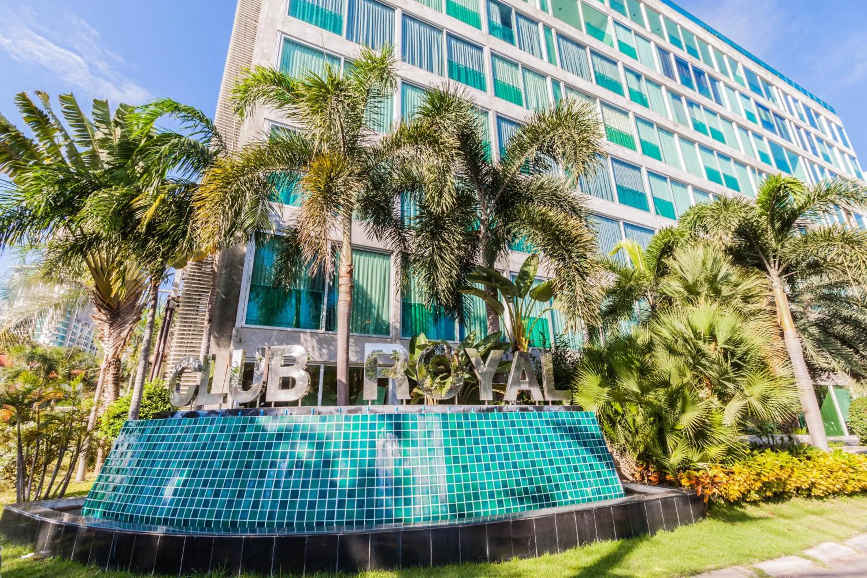 Property logo or sign in Club Royal Wongamat by Pattaya Sunny Rentals