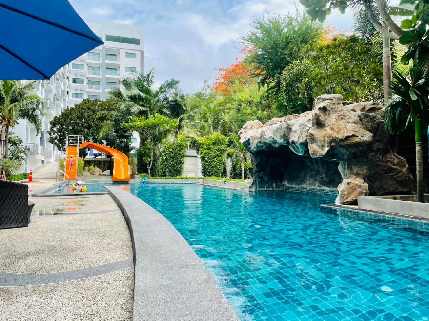 Swimming pool in Club Royal Wongamat by Pattaya Sunny Rentals