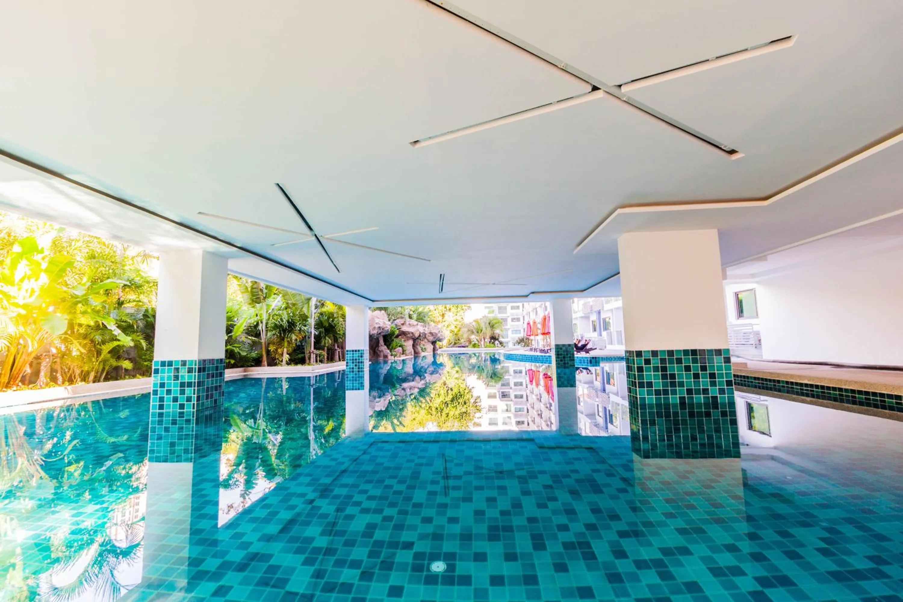 Swimming pool in Club Royal Wongamat by Pattaya Sunny Rentals