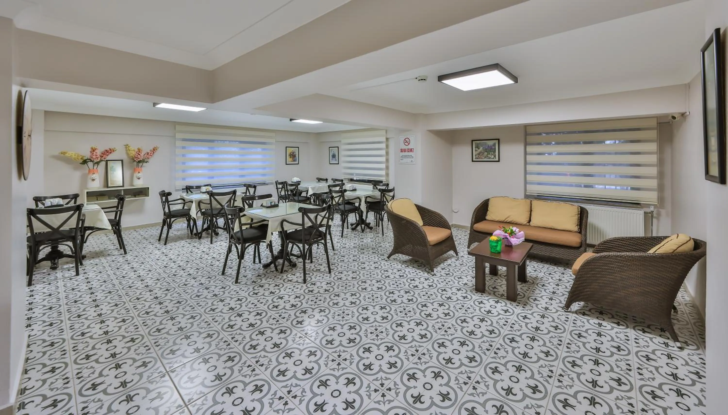 TV and multimedia in Palmada Hotel