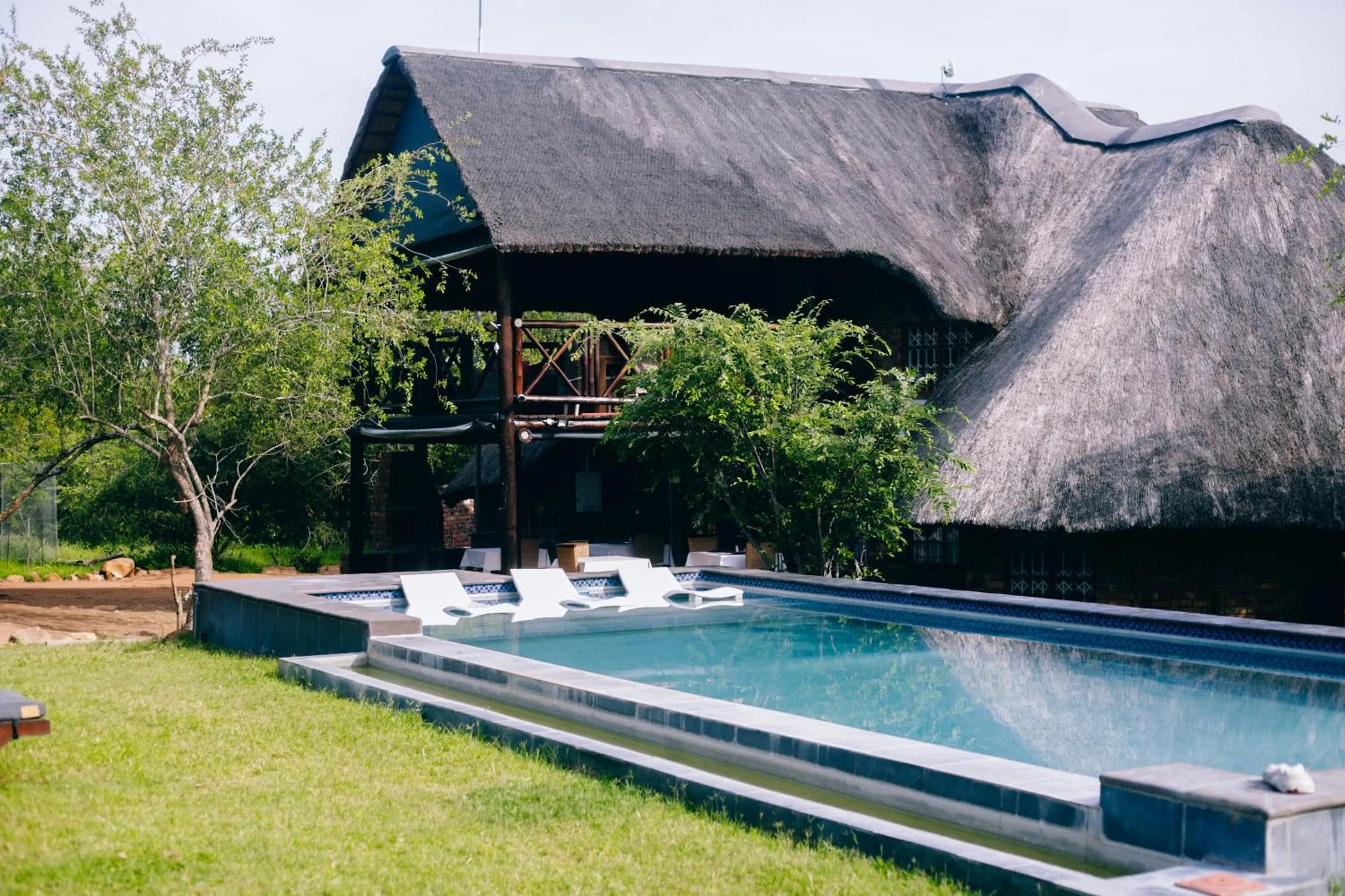 Property building in Imbube Safari Lodge