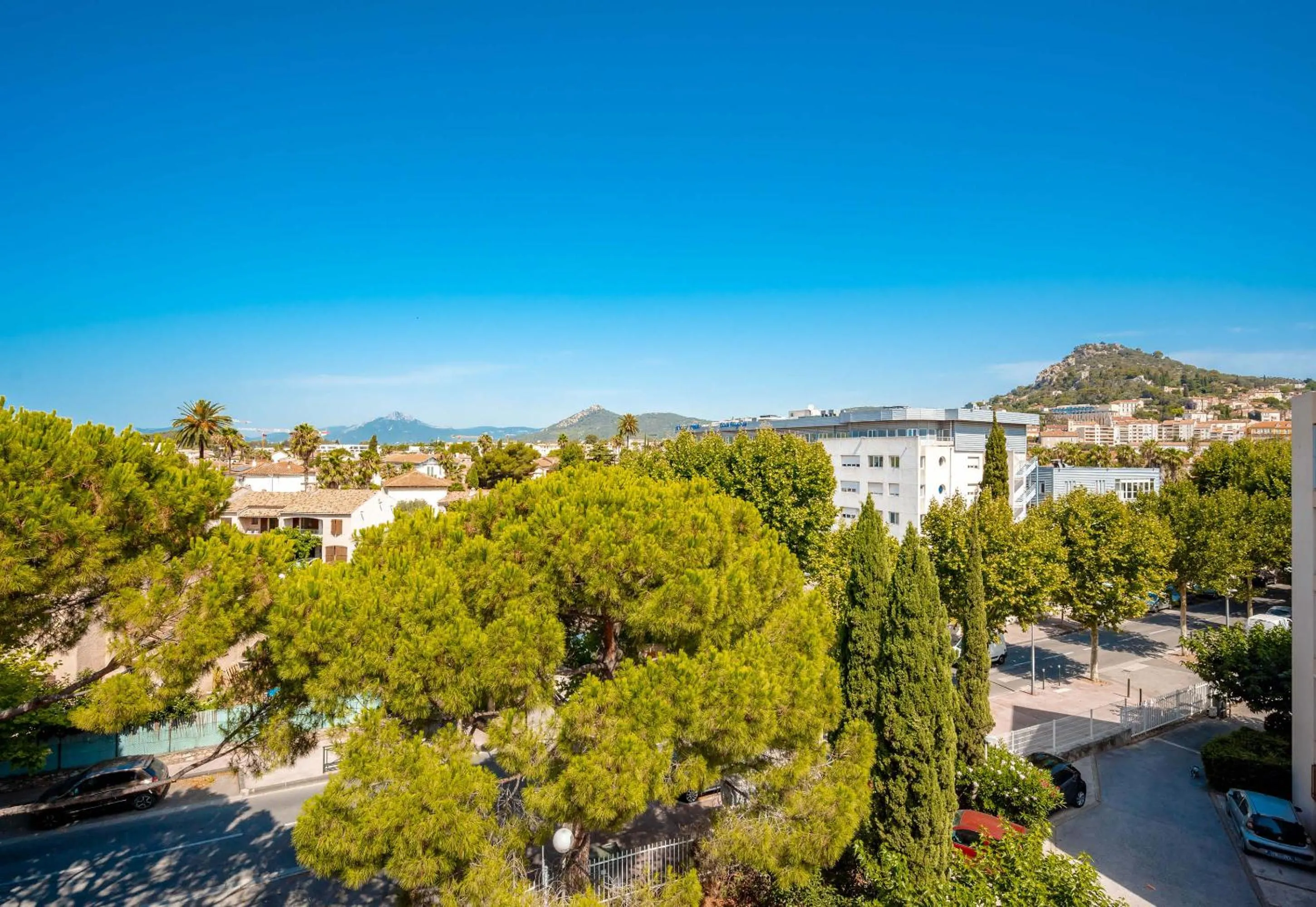 Street view in B&B HOTEL Hyères
