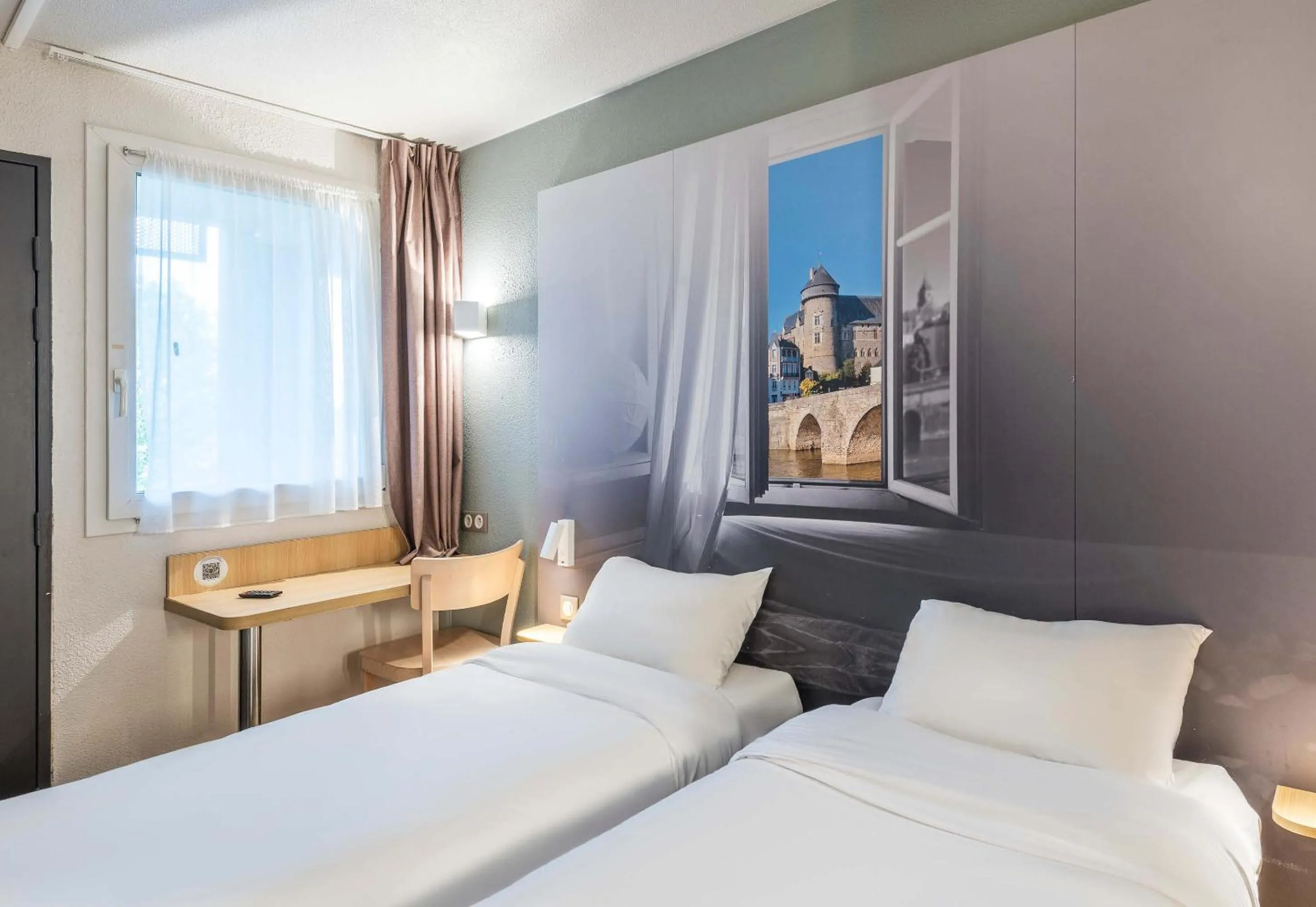 Bedroom, Bed in B&B HOTEL Laval Changé