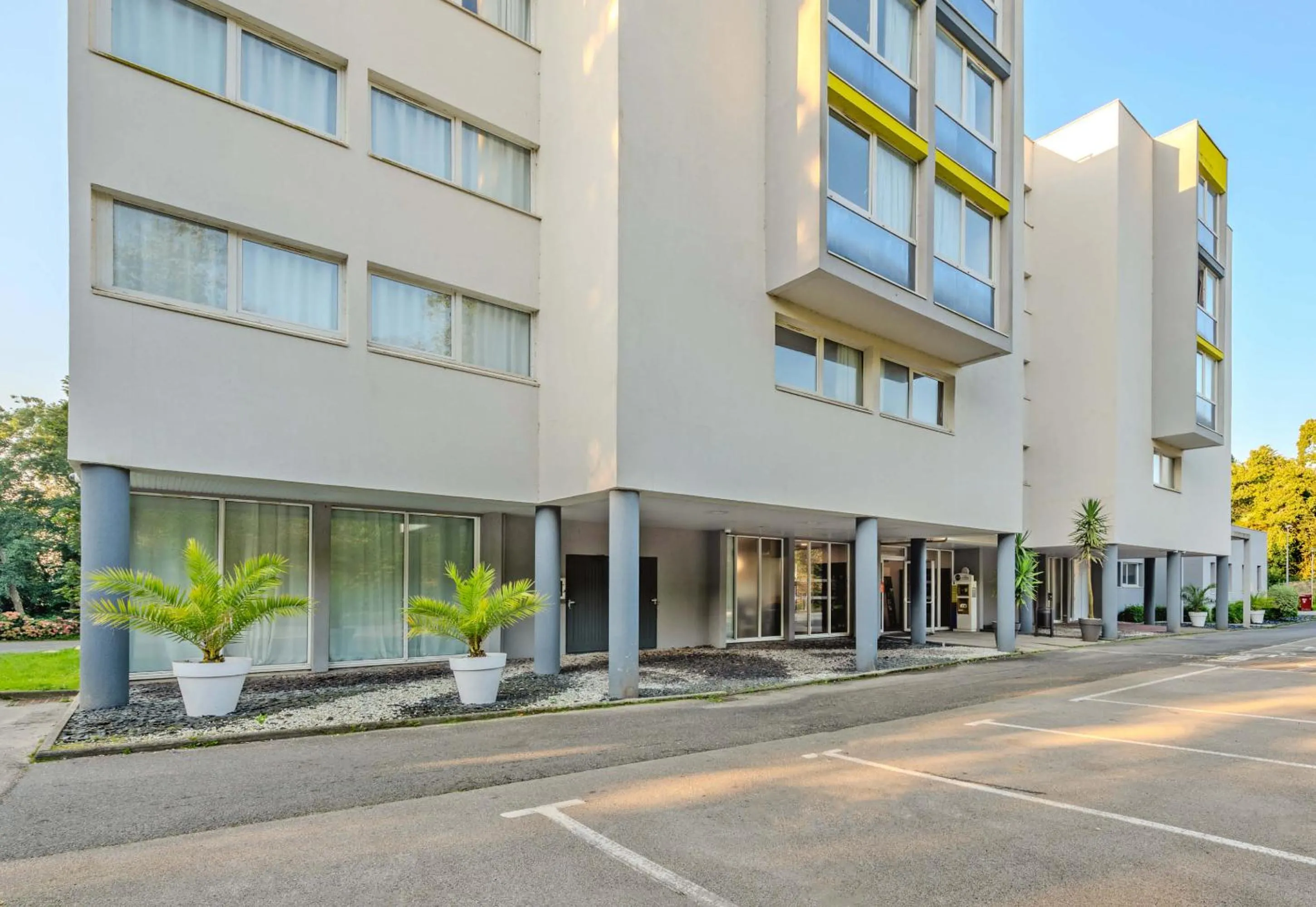 Parking in B&B HOTEL Brest Port du Moulin Blanc