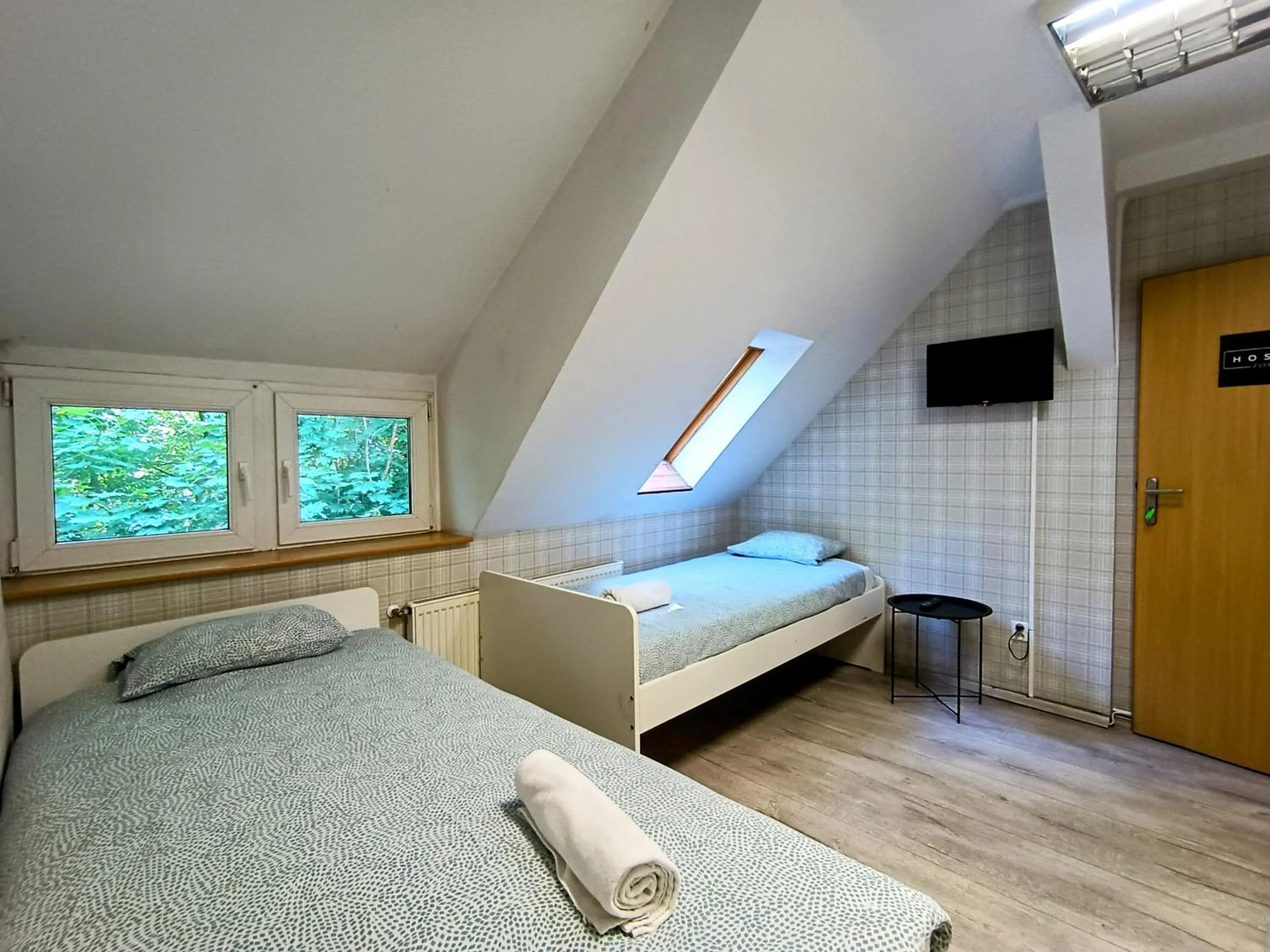 Bed in Fitness Hostel - darmowy parking