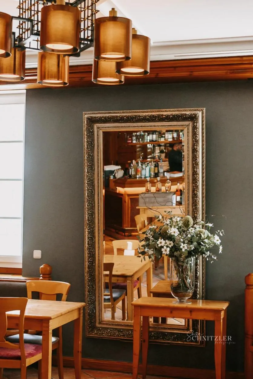 Restaurant/places to eat in Hotel "Schloss Friedestrom"