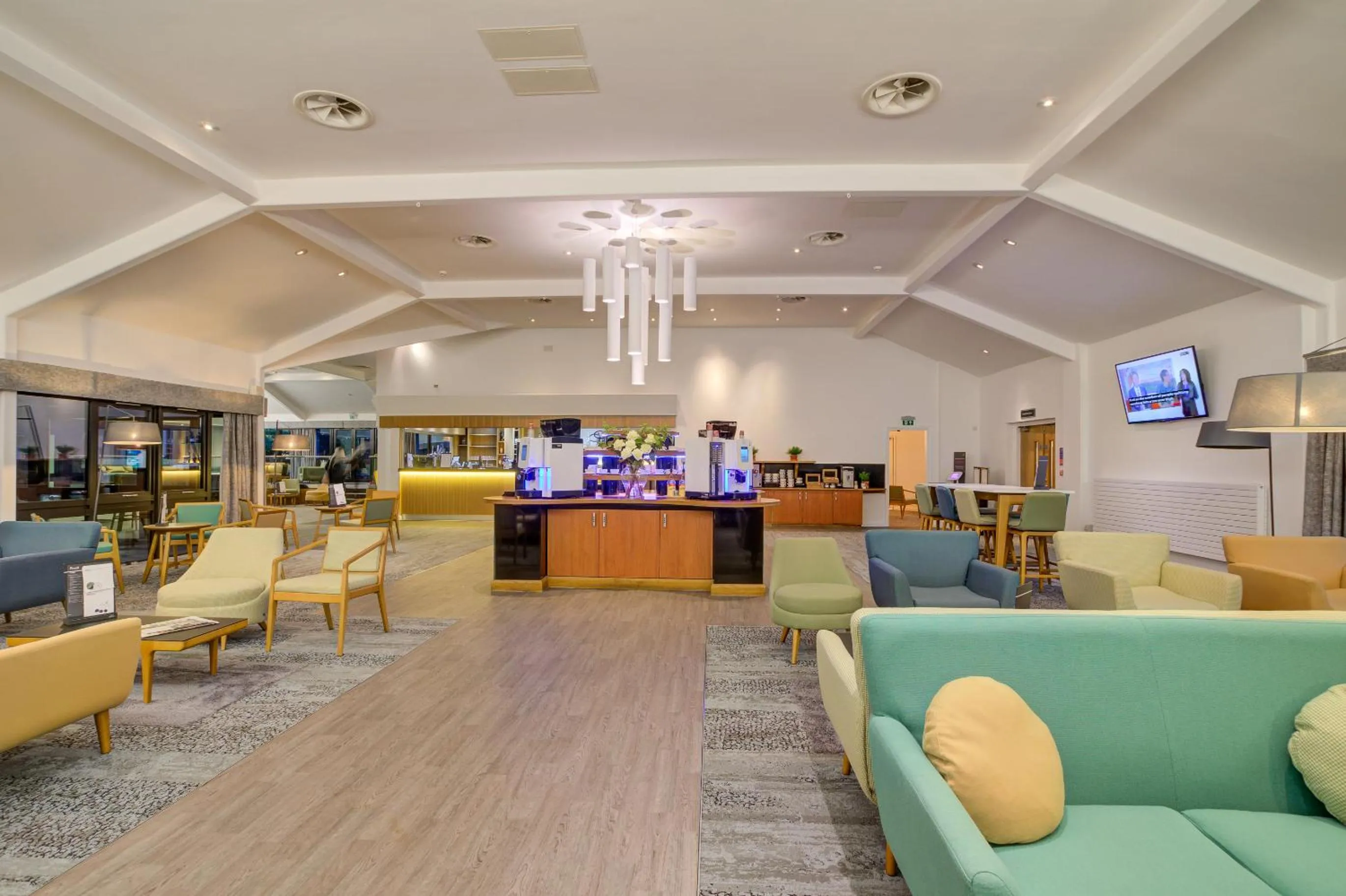 Communal lounge/ TV room in Warwick Conferences - Radcliffe