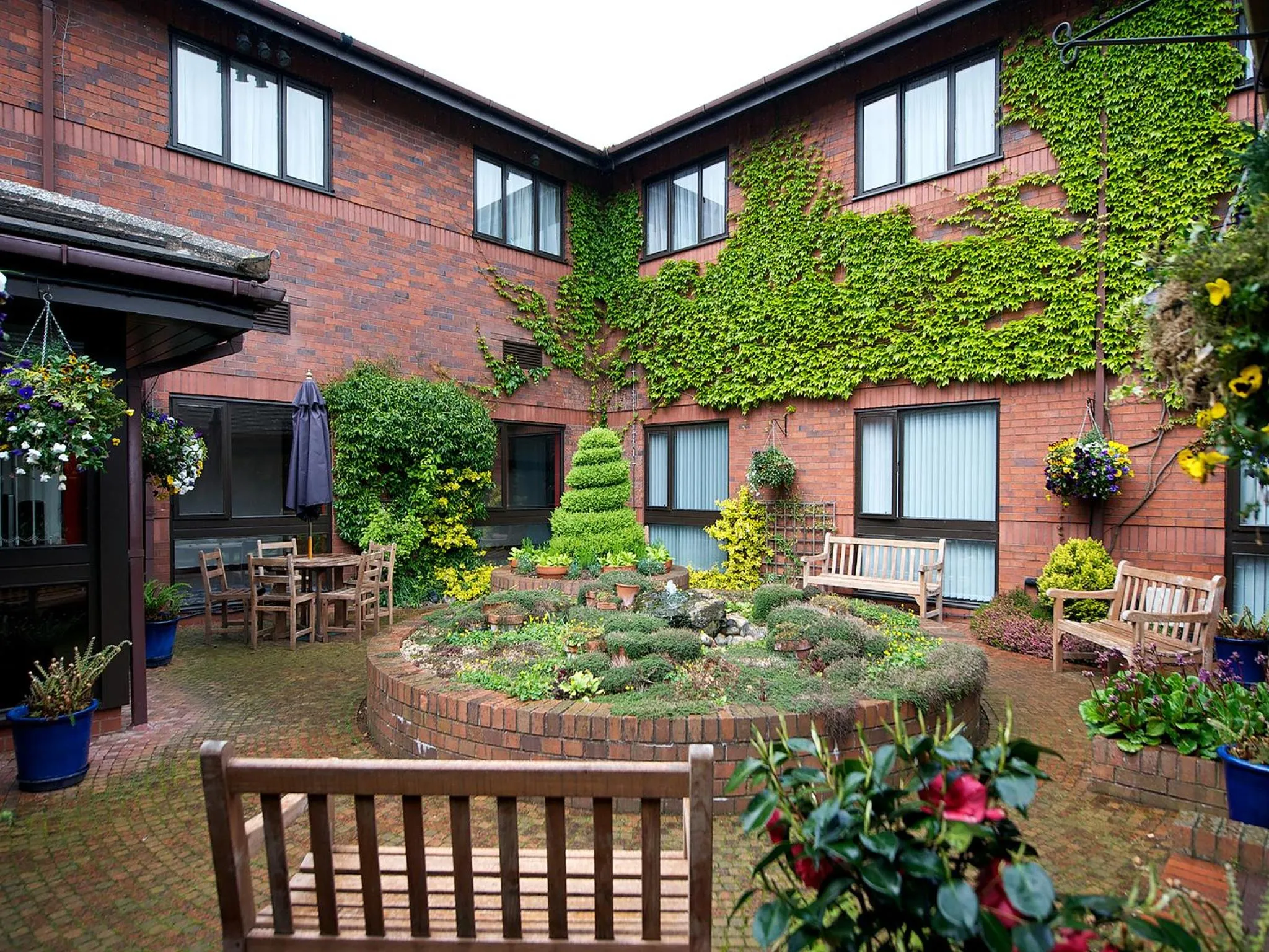Patio in Warwick Conferences - Radcliffe