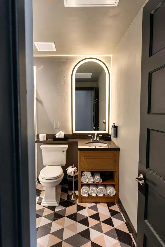 Historic Franklin Hotel