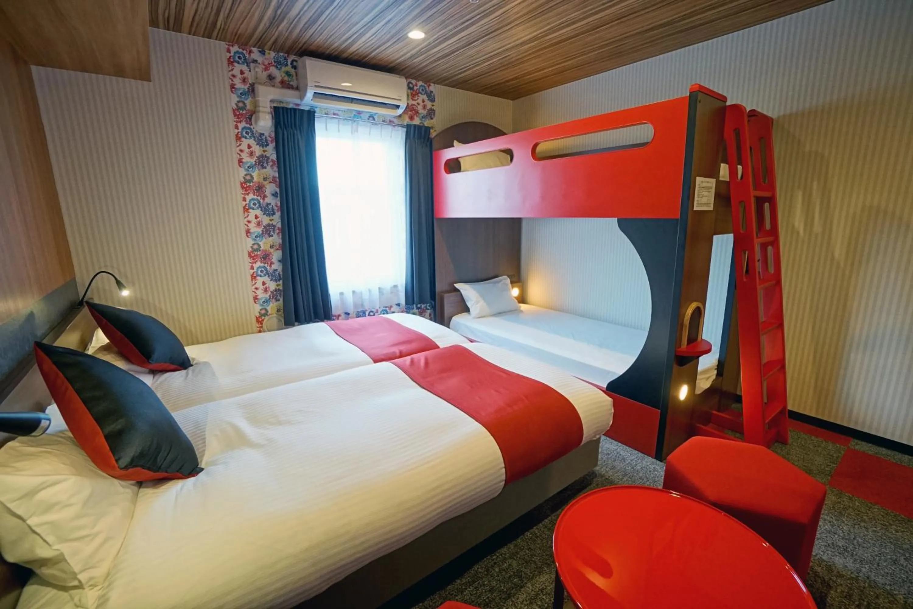 Bed in La'gent Hotel Tokyo Bay