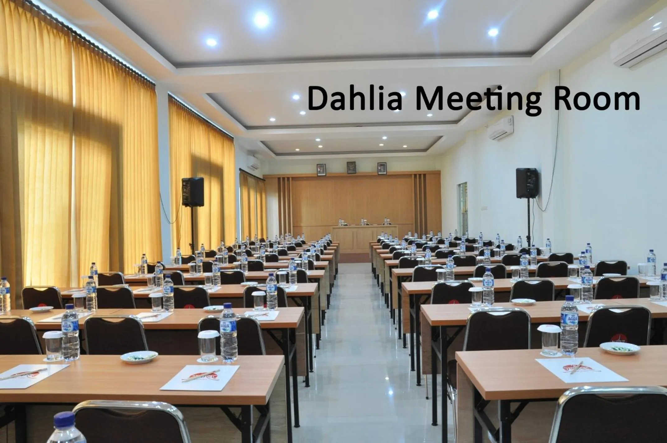 Banquet/Function facilities in Naka Hotel Kupang