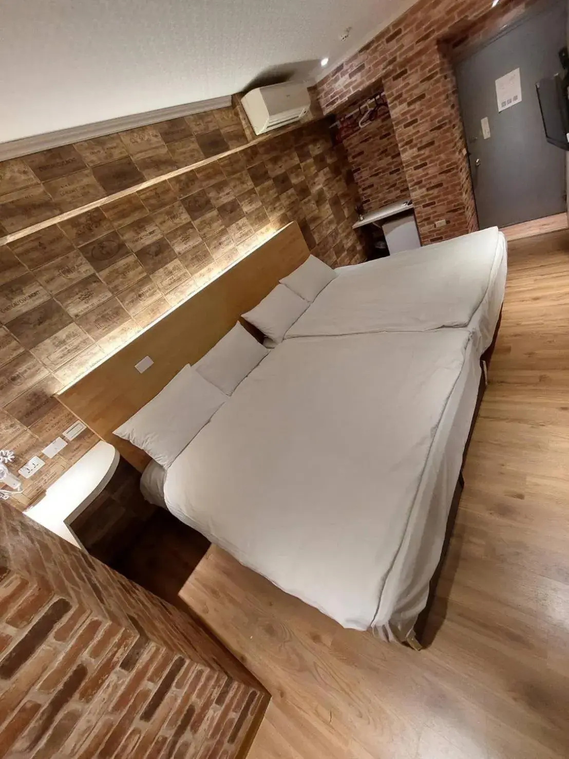 Economy Quadruple Room in Honey Prince Economy Quadruple Room in Honey Prince