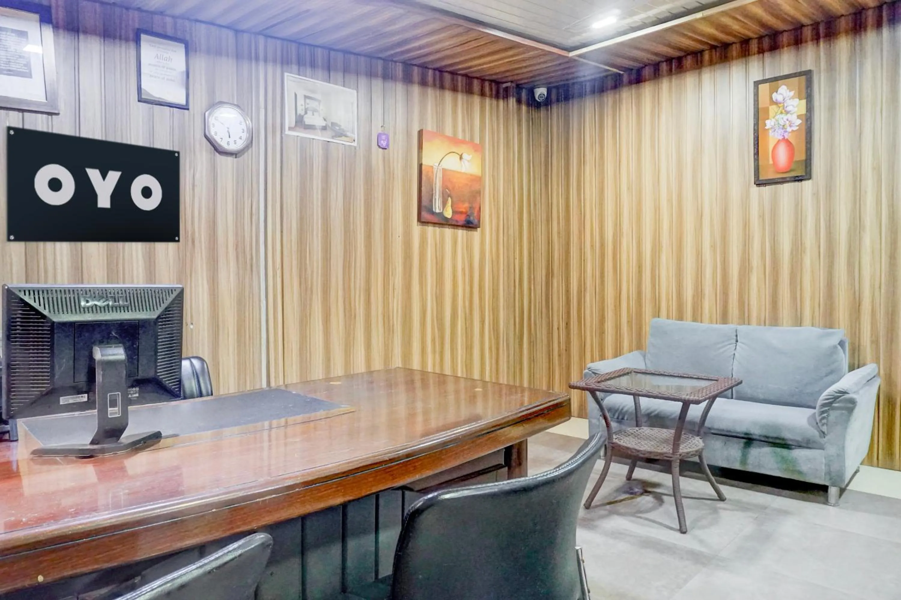 Lobby or reception in Hotel O Ambassador Hotel Panchgani