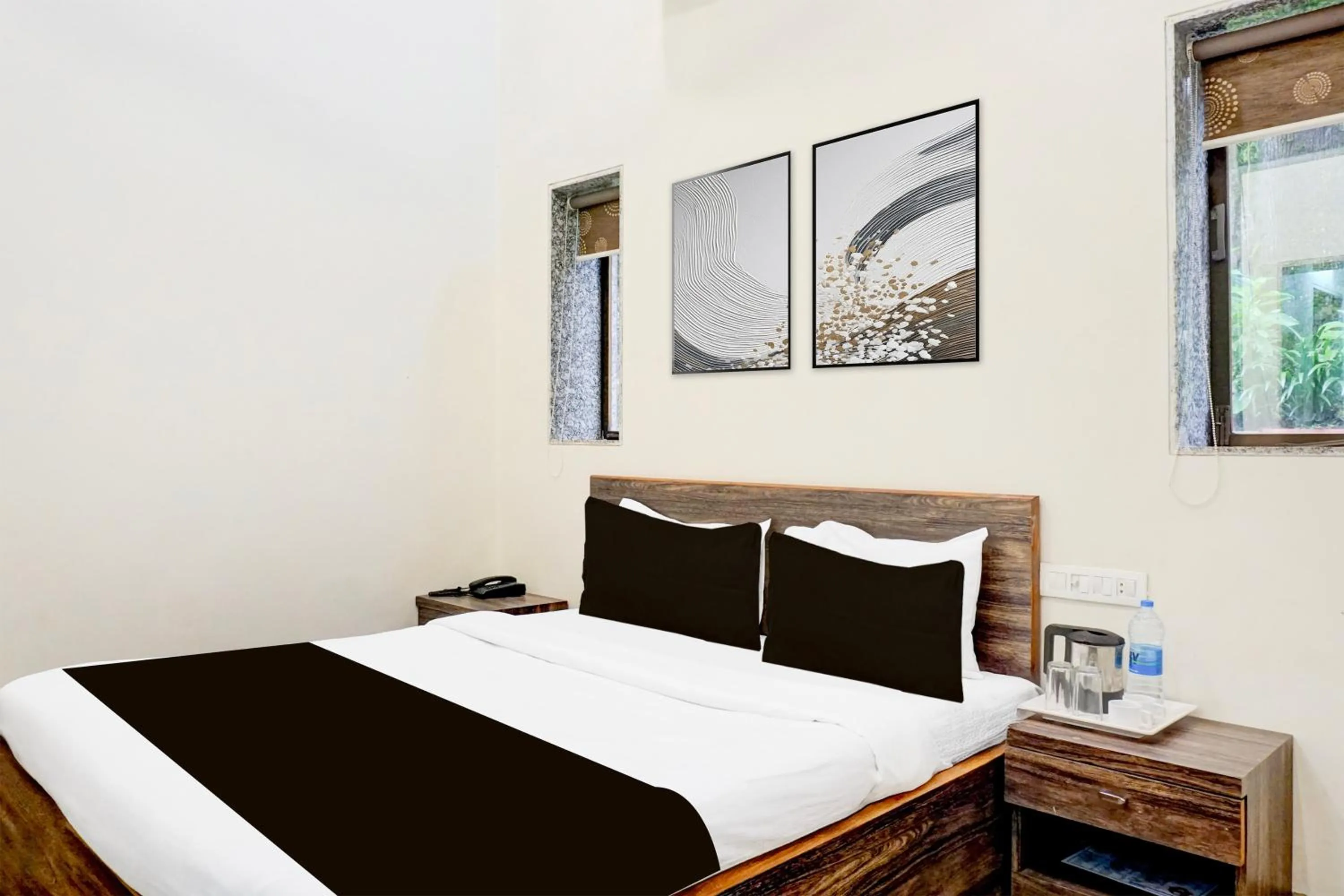 Bedroom, Bed in Hotel O Ambassador Hotel Panchgani