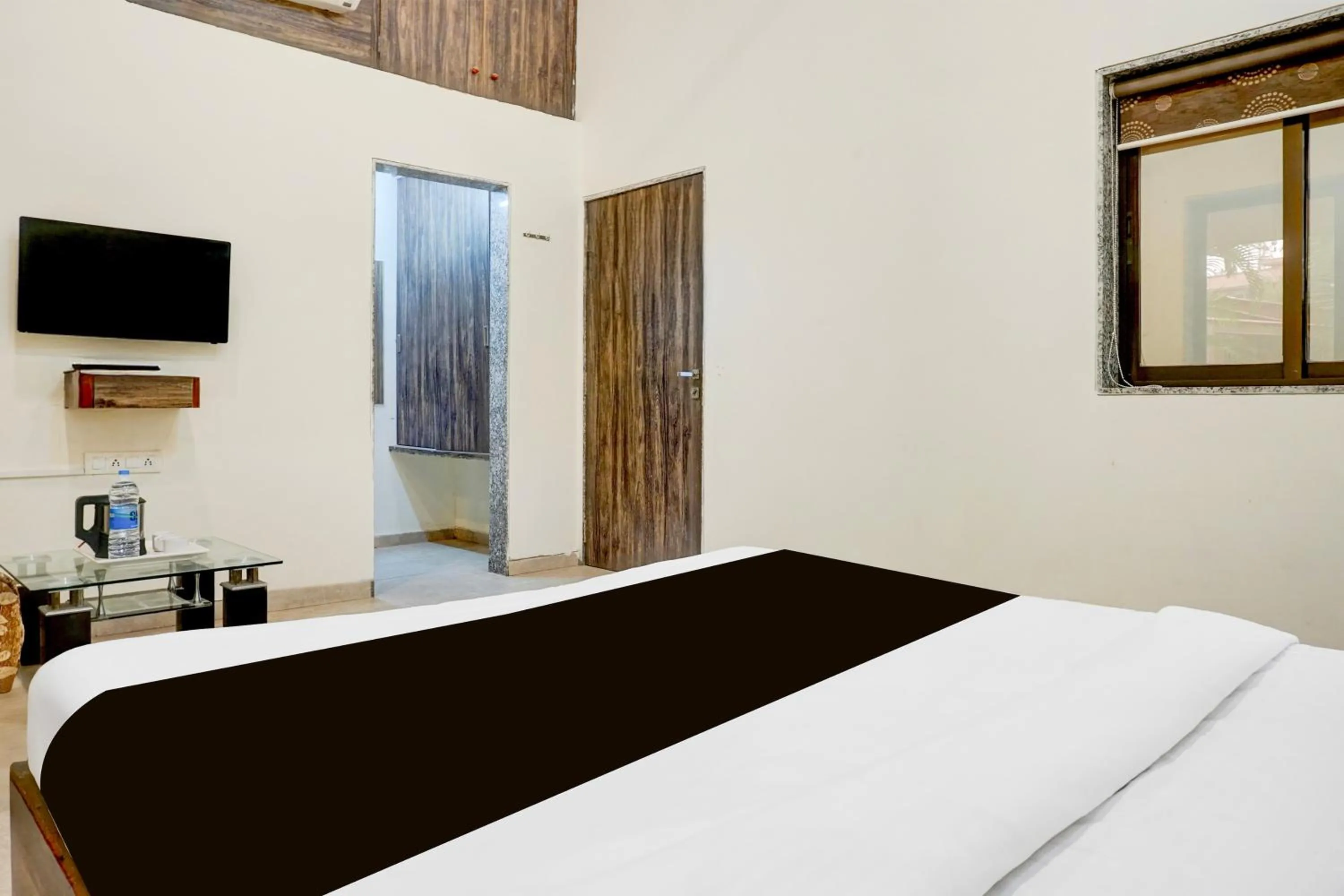 Bedroom, Bed in Hotel O Ambassador Hotel Panchgani